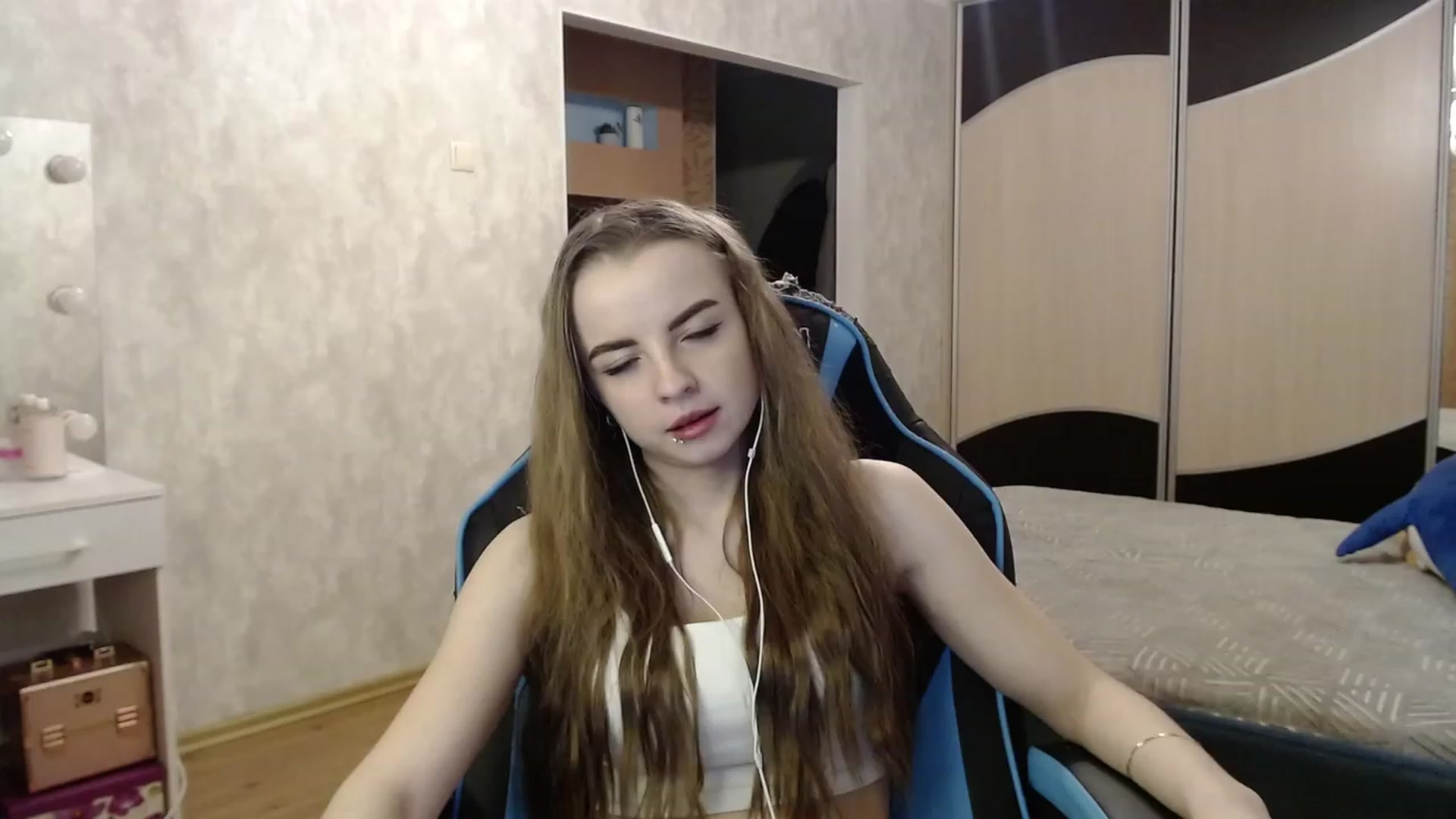 Gallery image thumbnail from Lio_noy's myfreecams stream on, 11/26/2023, 23:00 image 11 of 20