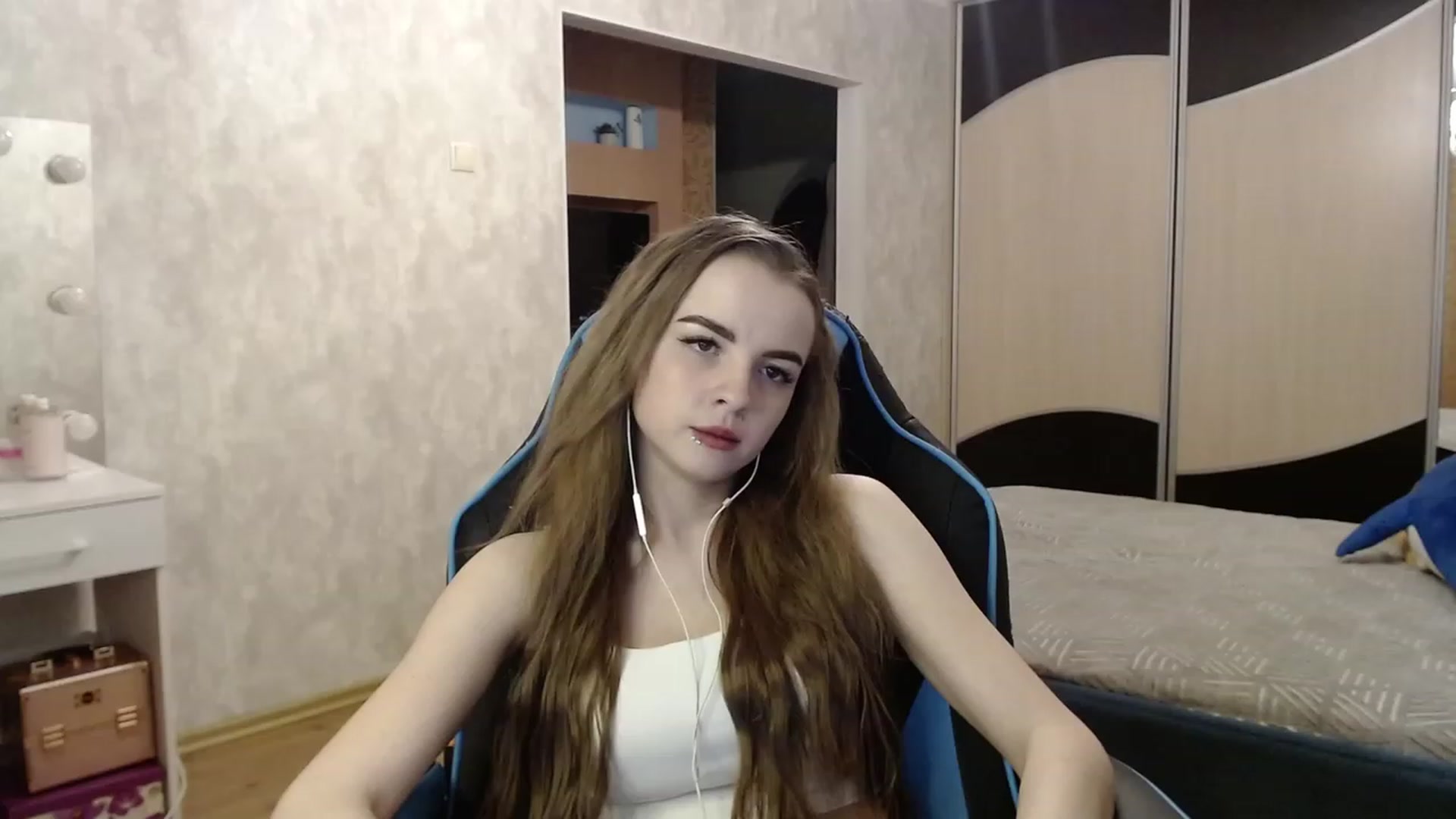 Gallery image thumbnail from Lio_noy's myfreecams stream on, 11/26/2023, 23:00 image 2 of 20