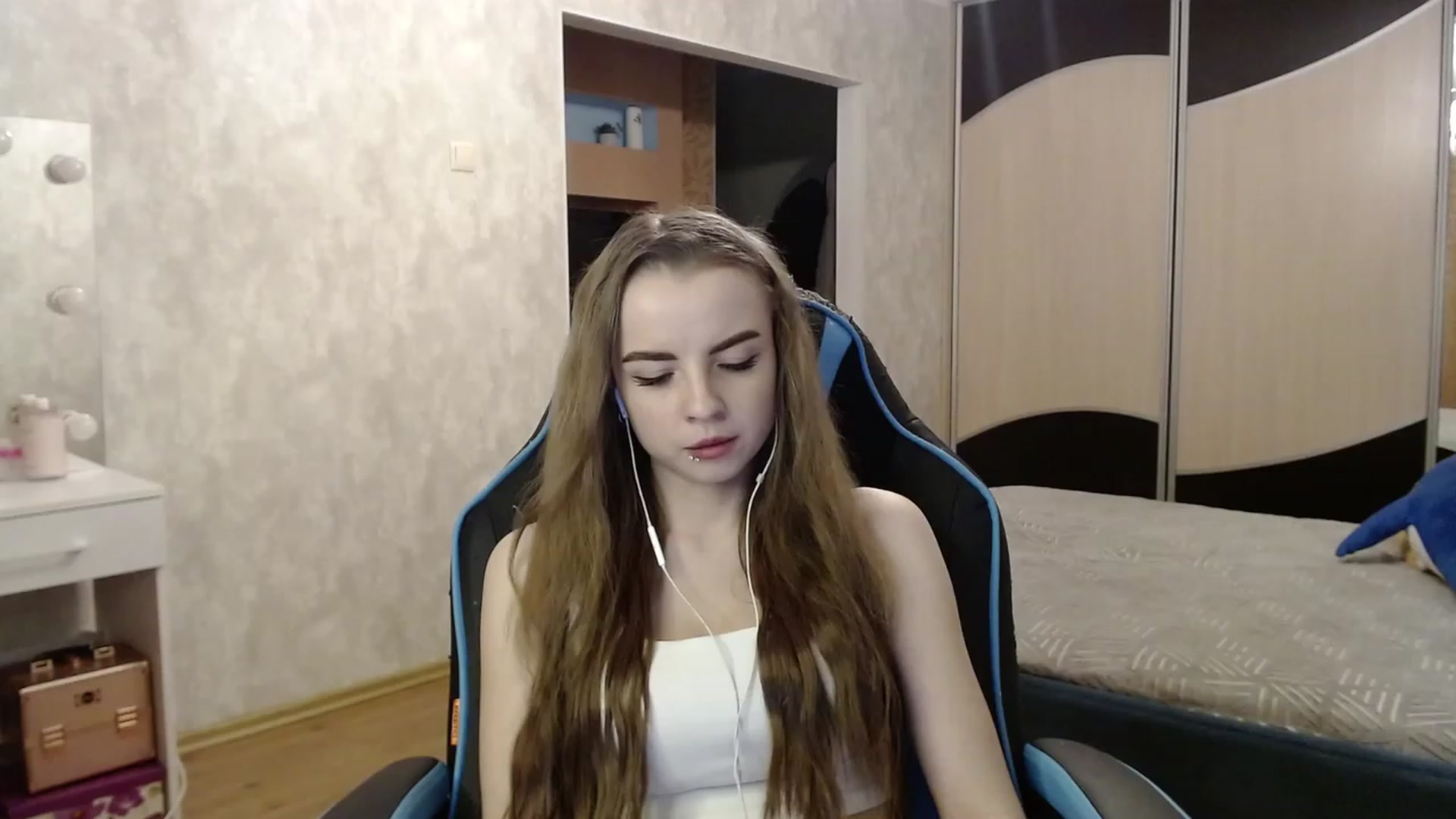 Gallery image thumbnail from Lio_noy's myfreecams stream on, 11/26/2023, 23:00 image 1 of 20