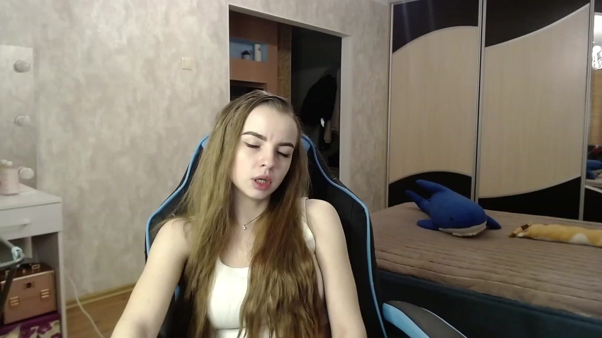 Gallery image thumbnail from Lio_noy's myfreecams stream on, 11/27/2023, 23:13 image 19 of 20