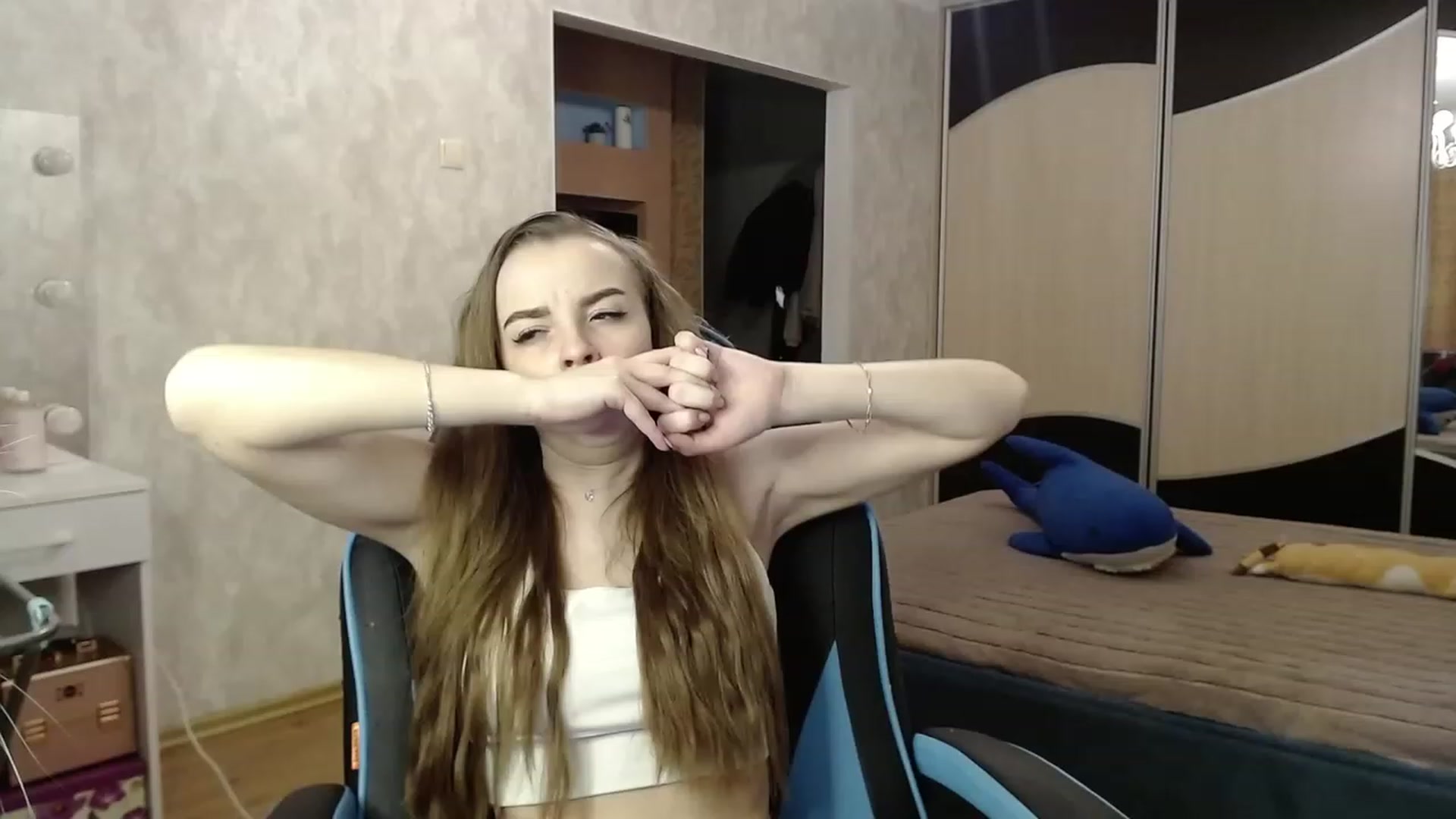 Gallery image thumbnail from Lio_noy's myfreecams stream on, 11/27/2023, 23:13 image 15 of 20