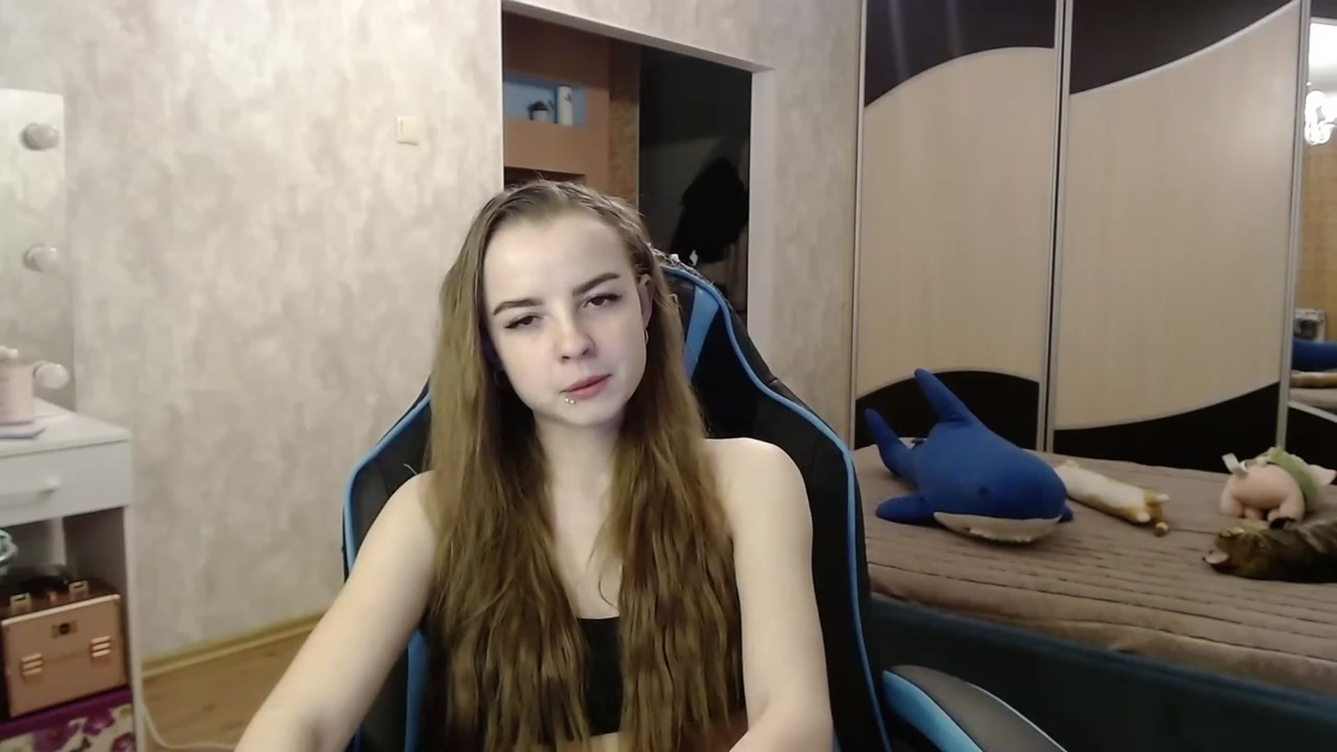 Gallery image thumbnail from Lio_noy's myfreecams stream on, 11/28/2023, 22:25 image 19 of 20