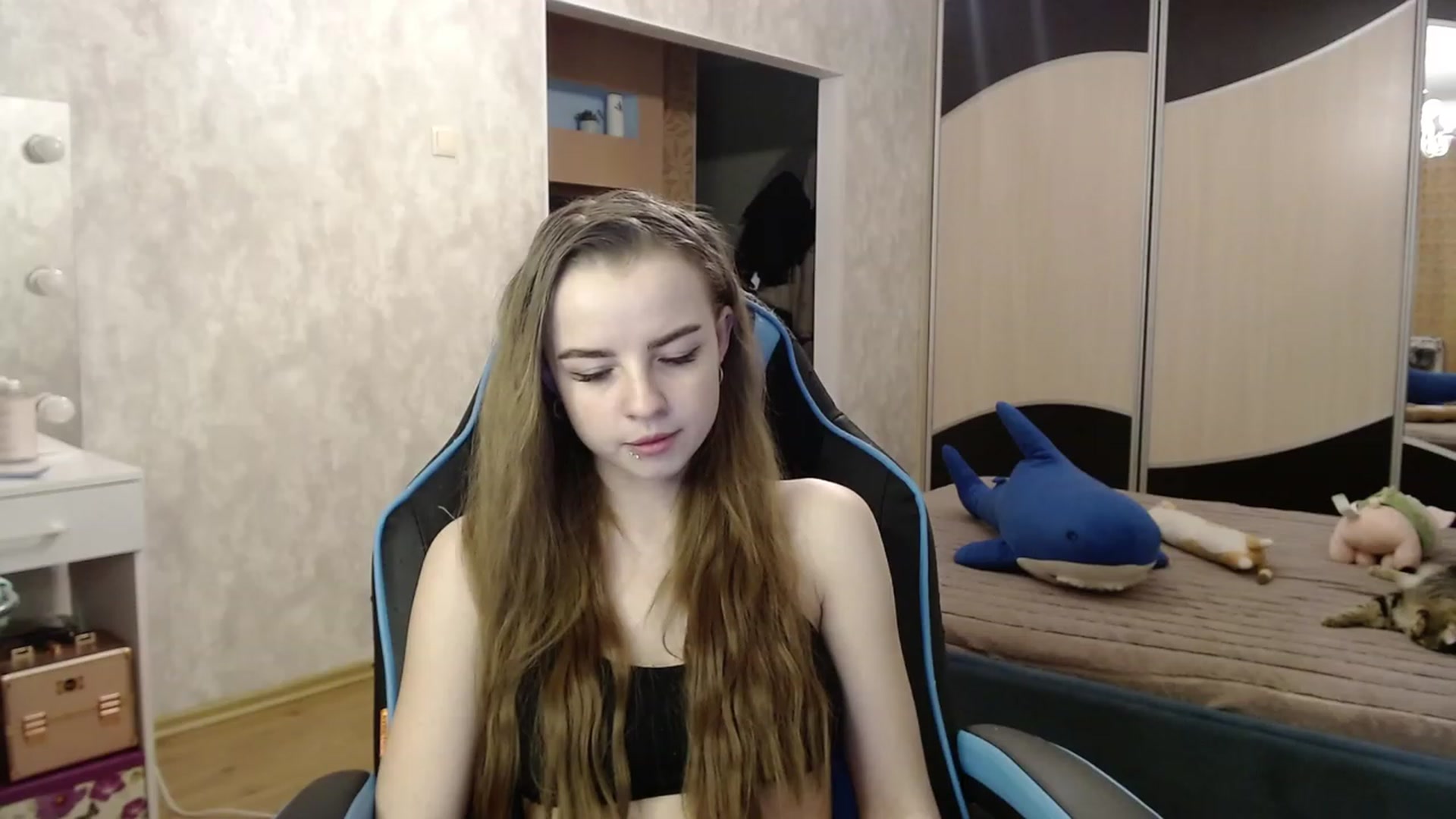 Gallery image thumbnail from Lio_noy's myfreecams stream on, 11/28/2023, 22:25 image 15 of 20