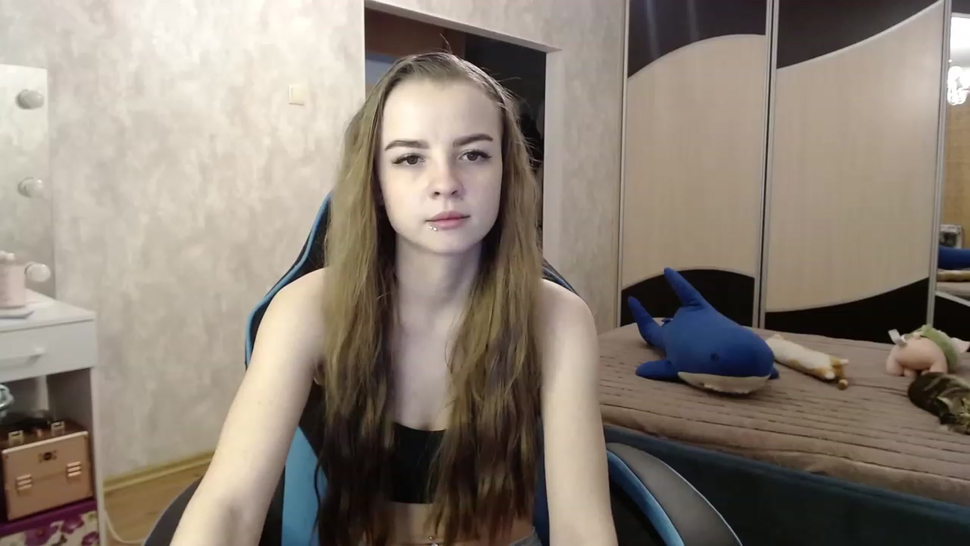 Gallery image thumbnail from Lio_noy's myfreecams stream on, 11/28/2023, 22:25 image 6 of 20