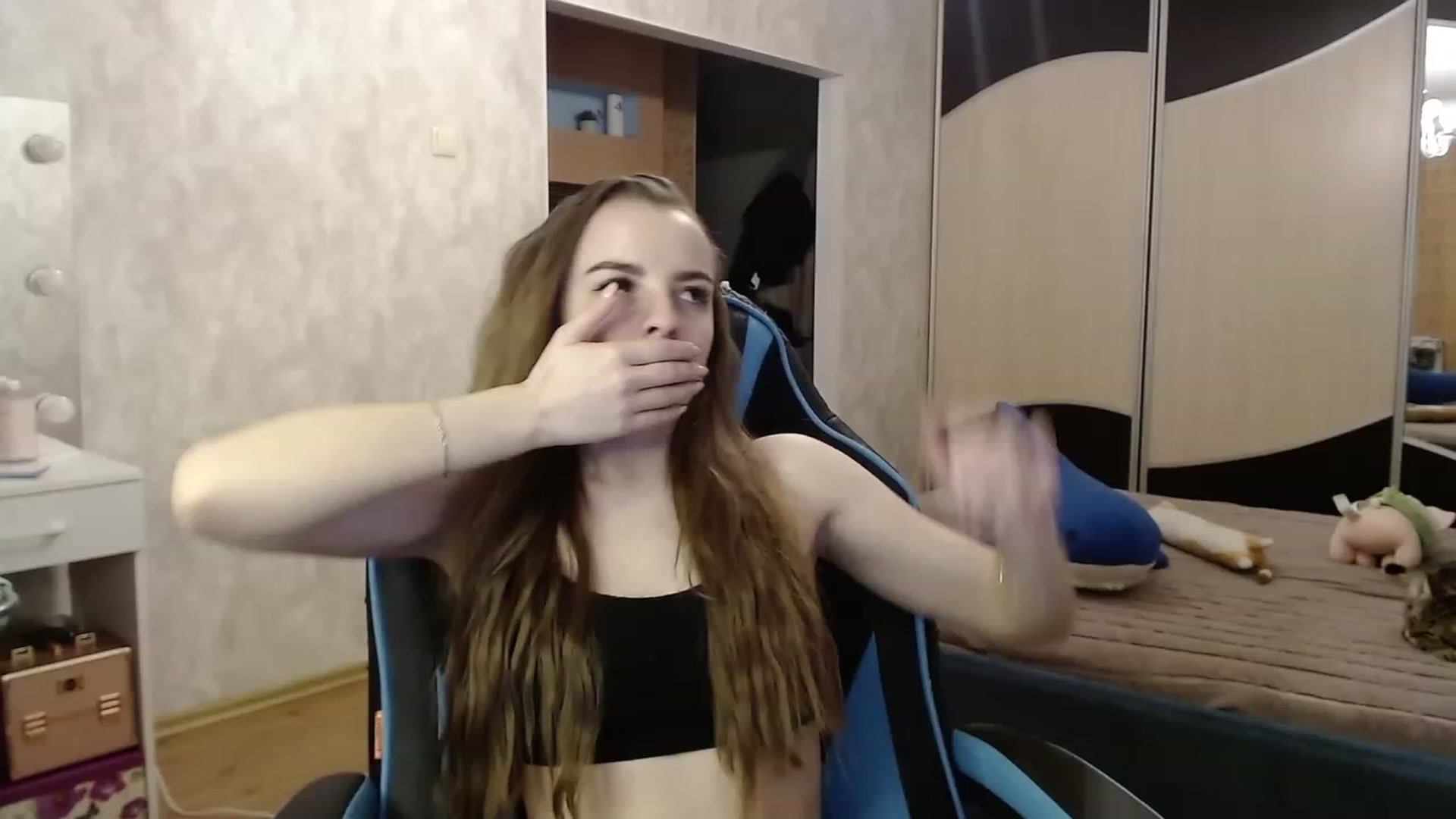Gallery image thumbnail from Lio_noy's myfreecams stream on, 11/28/2023, 22:25 image 11 of 20
