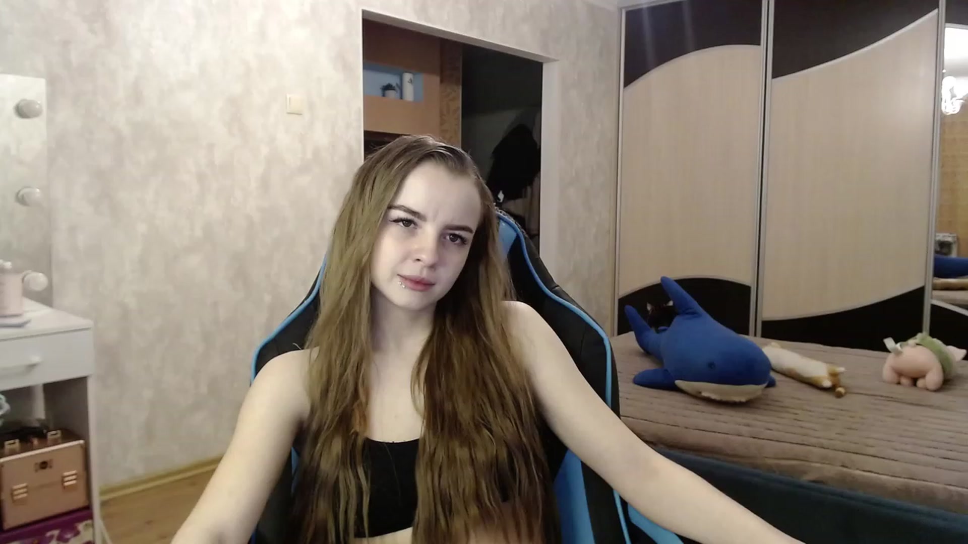 Gallery image thumbnail from Lio_noy's myfreecams stream on, 11/28/2023, 23:03 image 7 of 20