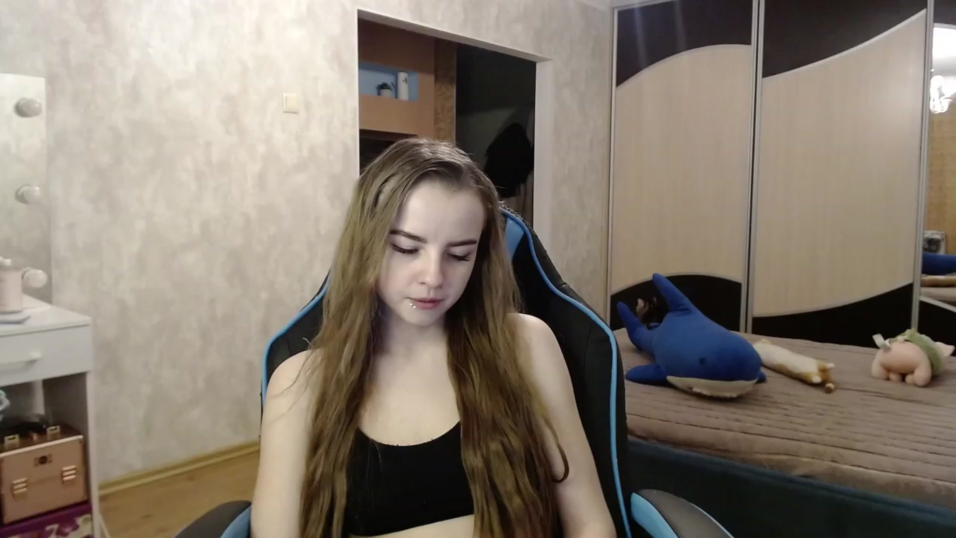 Gallery image thumbnail from Lio_noy's myfreecams stream on, 11/28/2023, 23:03 image 11 of 20