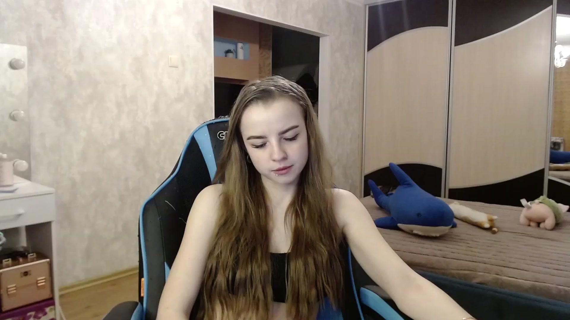 Gallery image thumbnail from Lio_noy's myfreecams stream on, 11/28/2023, 23:03 image 19 of 20