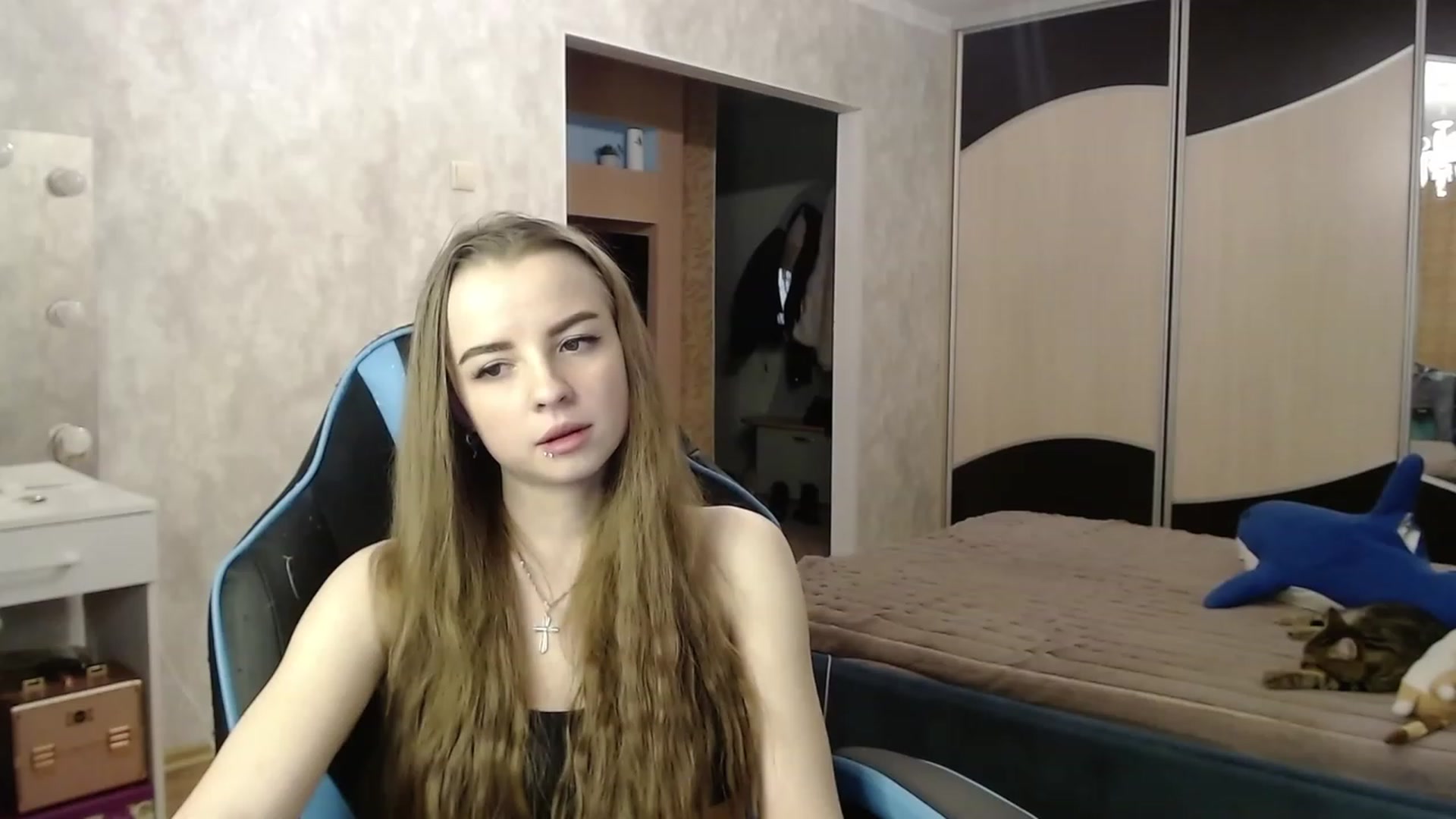 Gallery image thumbnail from Lio_noy's myfreecams stream on, 11/30/2023, 23:12 image 18 of 20