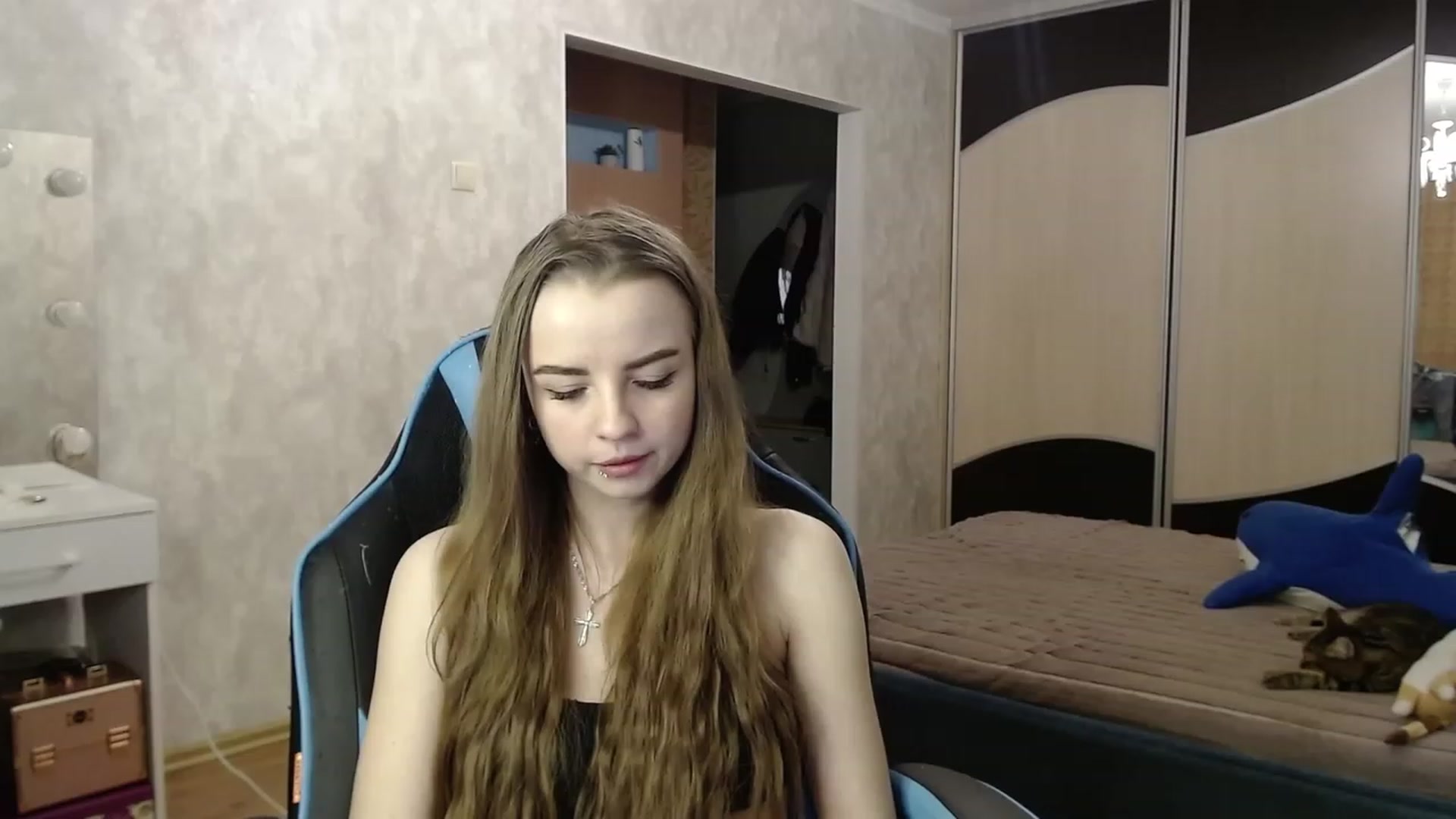 Gallery image thumbnail from Lio_noy's myfreecams stream on, 11/30/2023, 23:12 image 16 of 20