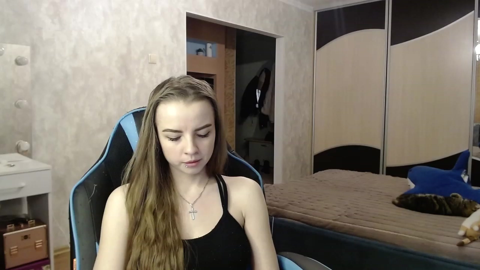 Gallery image thumbnail from Lio_noy's myfreecams stream on, 12/01/2023, 24:11 image 13 of 20