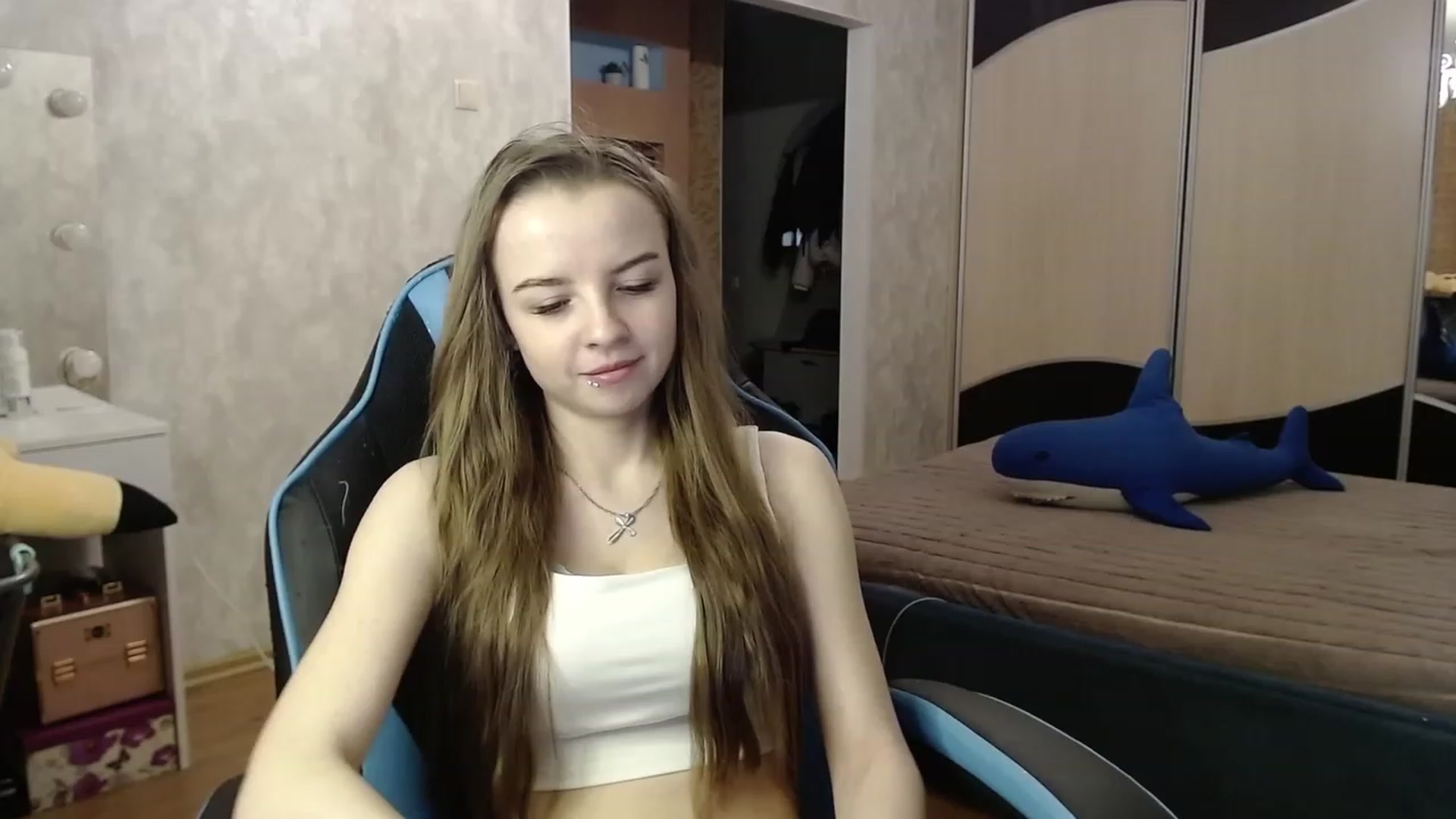 Gallery image thumbnail from Lio_noy's myfreecams stream on, 12/04/2023, 22:22 image 14 of 20
