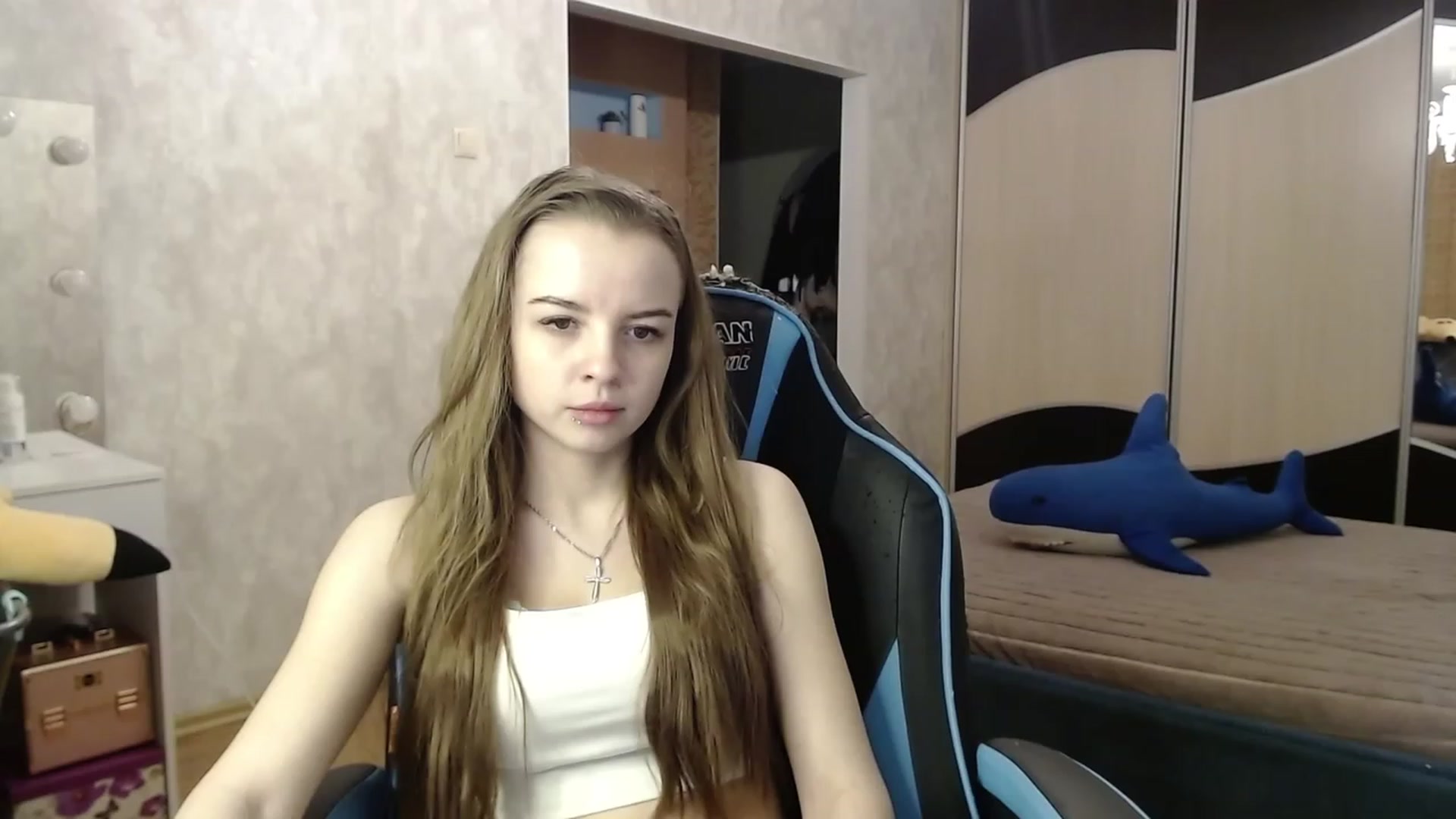 Gallery image thumbnail from Lio_noy's myfreecams stream on, 12/04/2023, 22:45 image 7 of 20