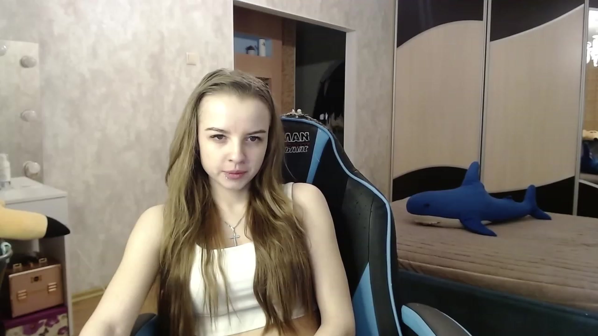 Gallery image thumbnail from Lio_noy's myfreecams stream on, 12/04/2023, 22:45 image 4 of 20