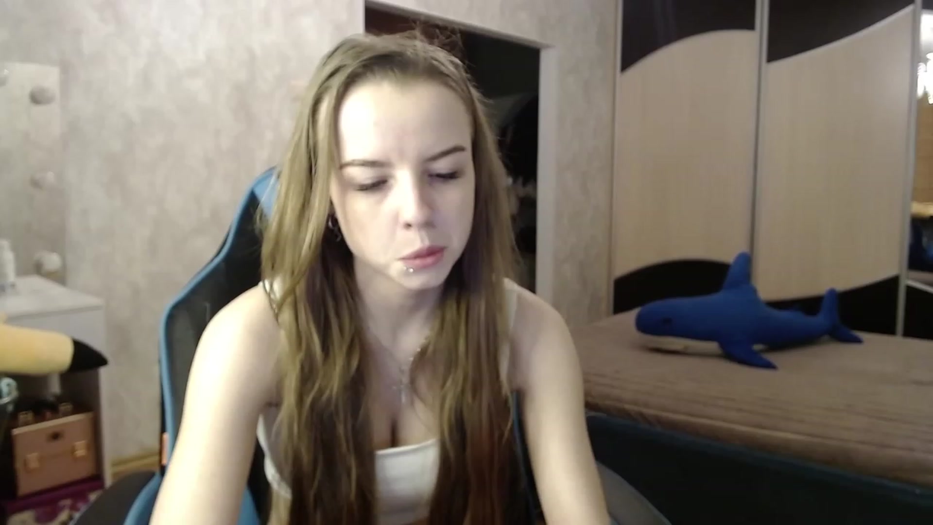 Gallery image thumbnail from Lio_noy's myfreecams stream on, 12/04/2023, 22:45 image 14 of 20