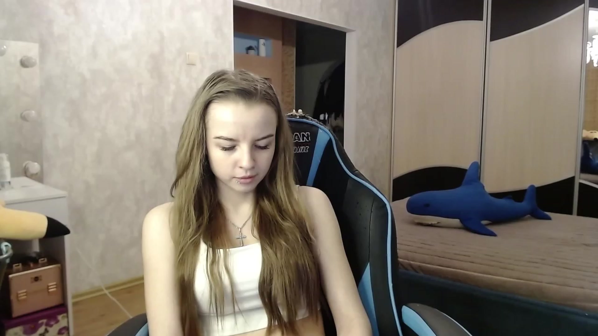 Gallery image thumbnail from Lio_noy's myfreecams stream on, 12/04/2023, 22:45 image 5 of 20