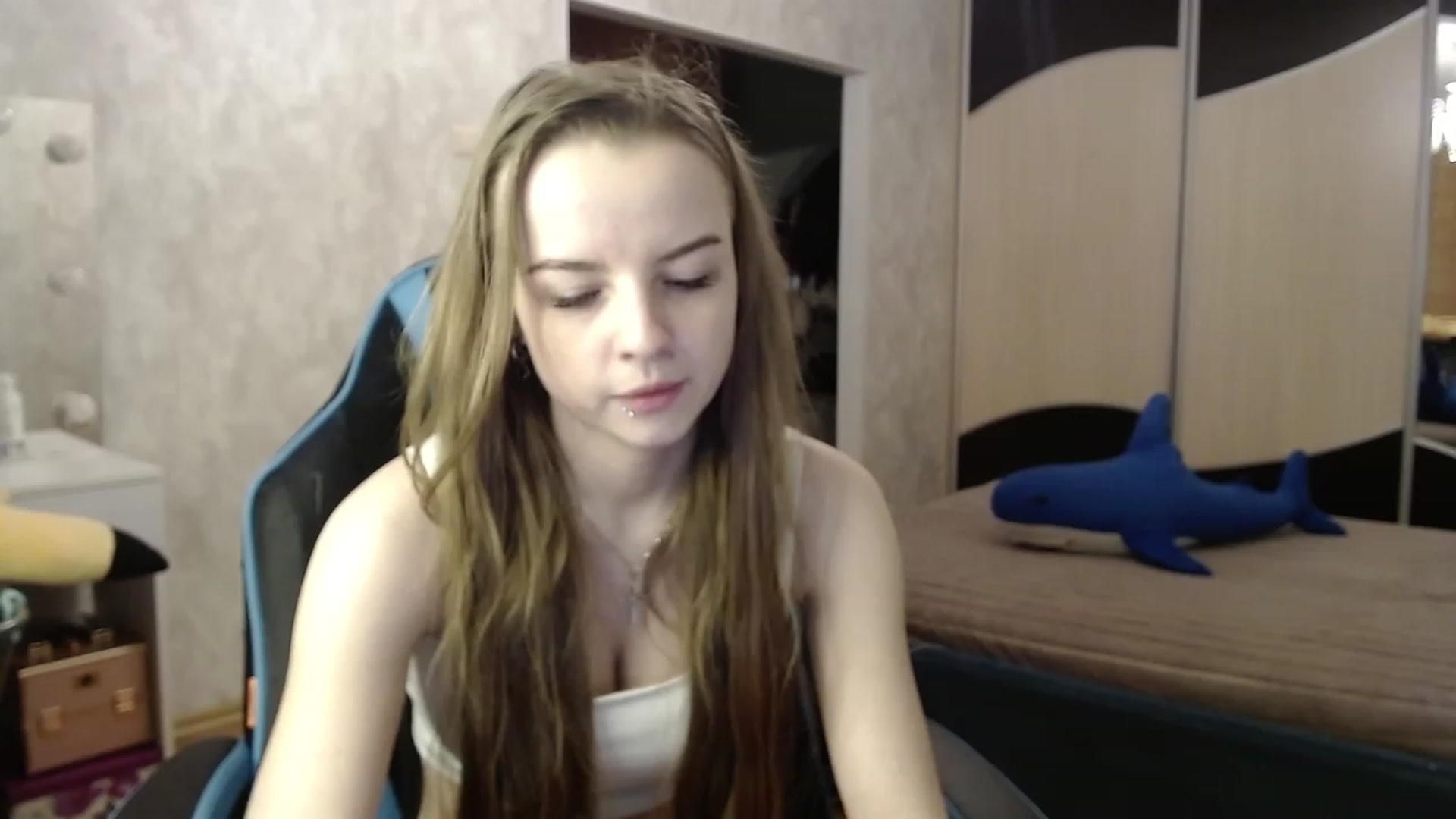 Gallery image thumbnail from Lio_noy's myfreecams stream on, 12/04/2023, 22:45 image 15 of 20