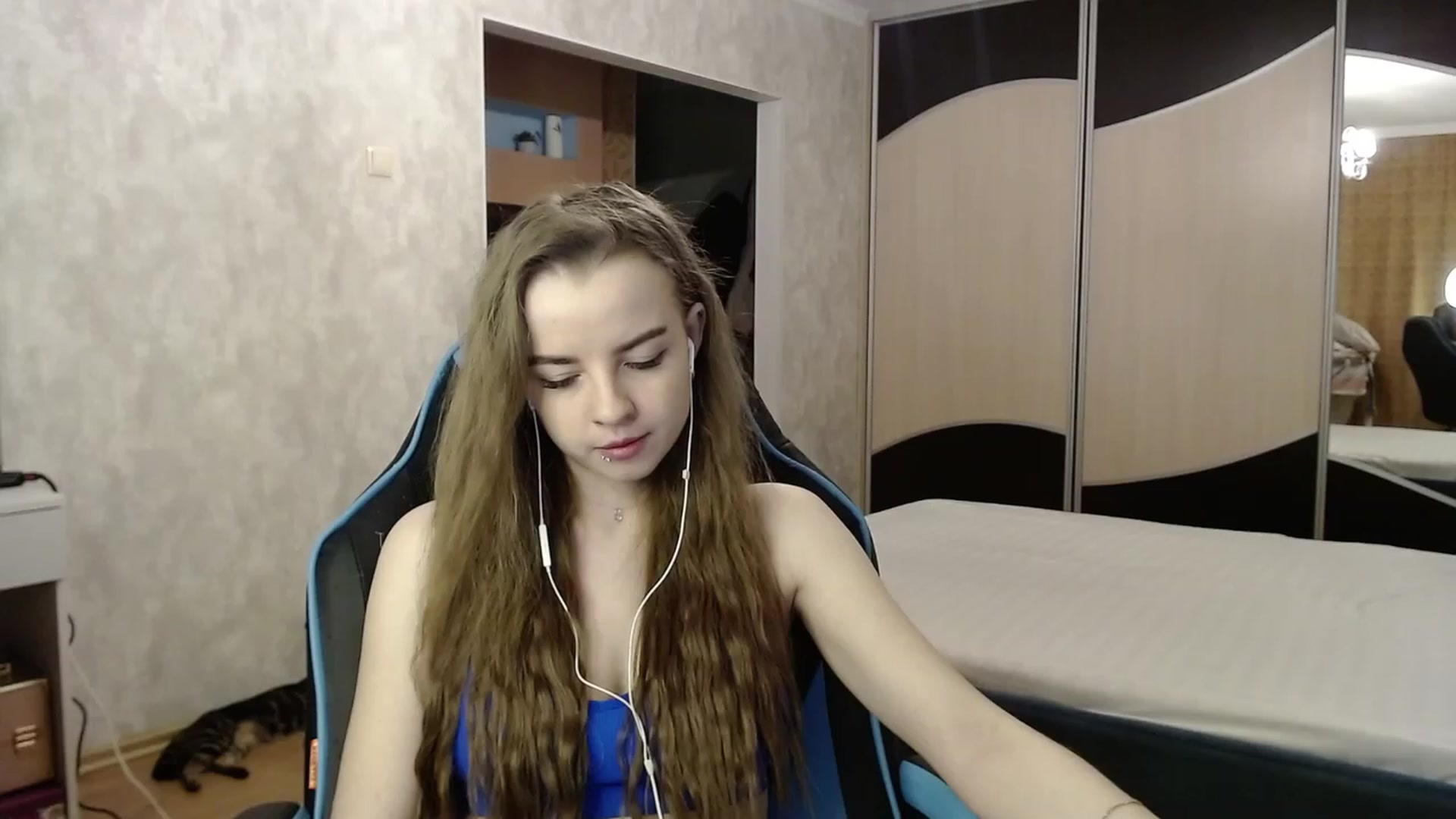 Gallery image thumbnail from Lio_noy's myfreecams stream on, 12/06/2023, 23:04 image 15 of 20