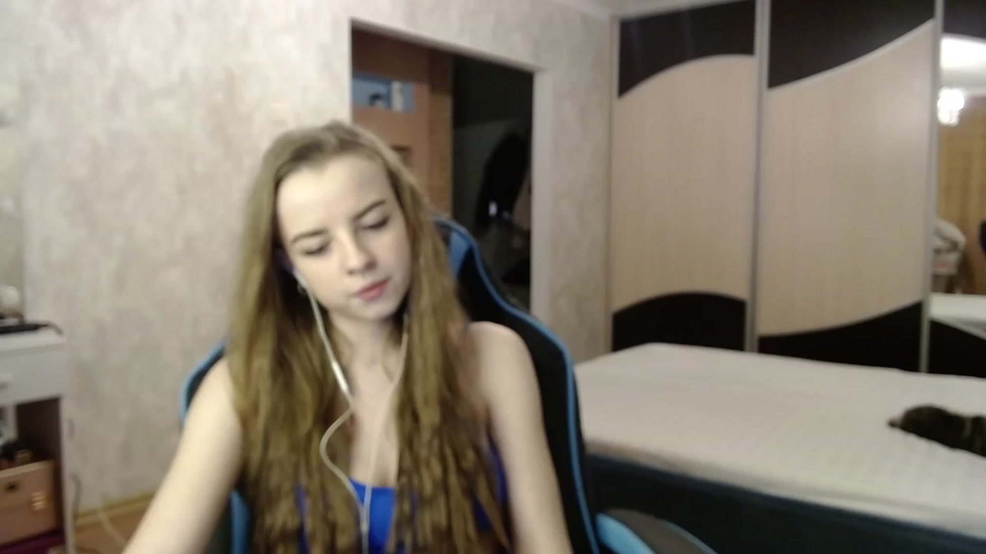 Gallery image thumbnail from Lio_noy's myfreecams stream on, 12/07/2023, 24:07 image 20 of 20