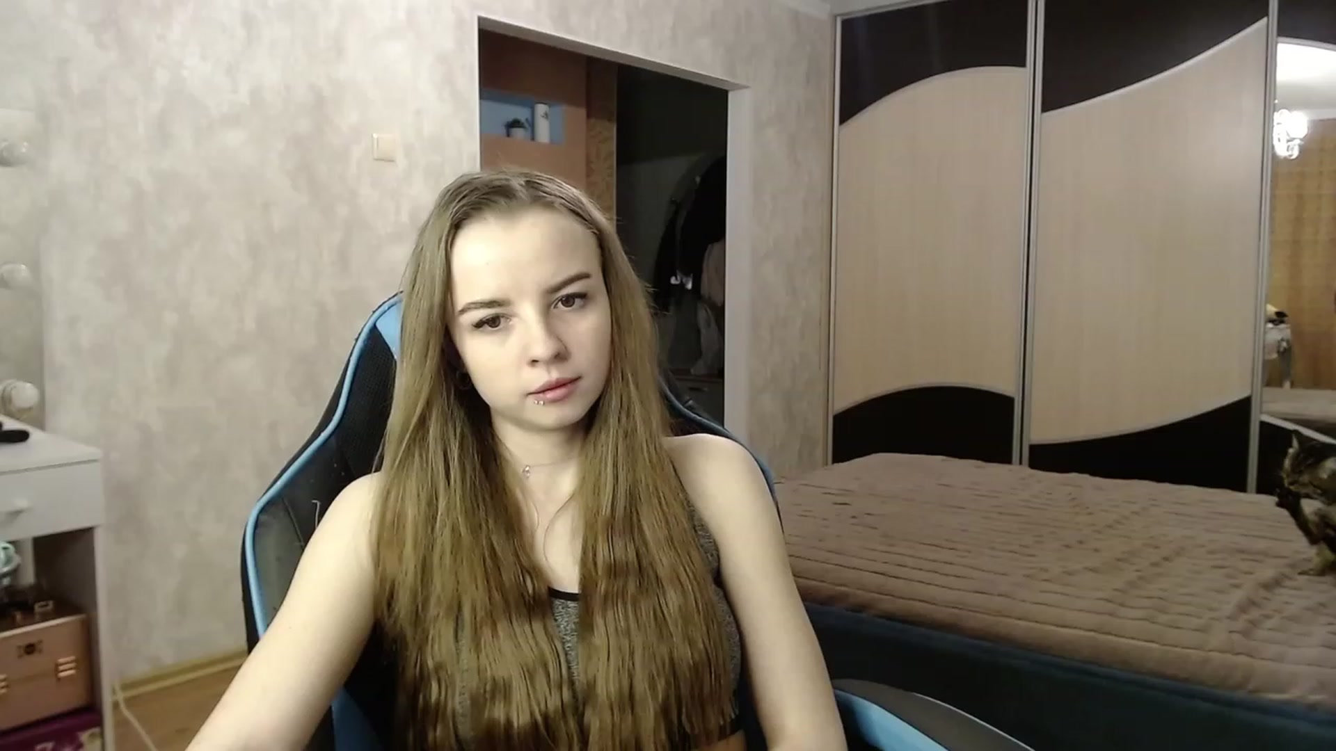 Gallery image thumbnail from Lio_noy's myfreecams stream on, 12/07/2023, 23:17 image 2 of 20