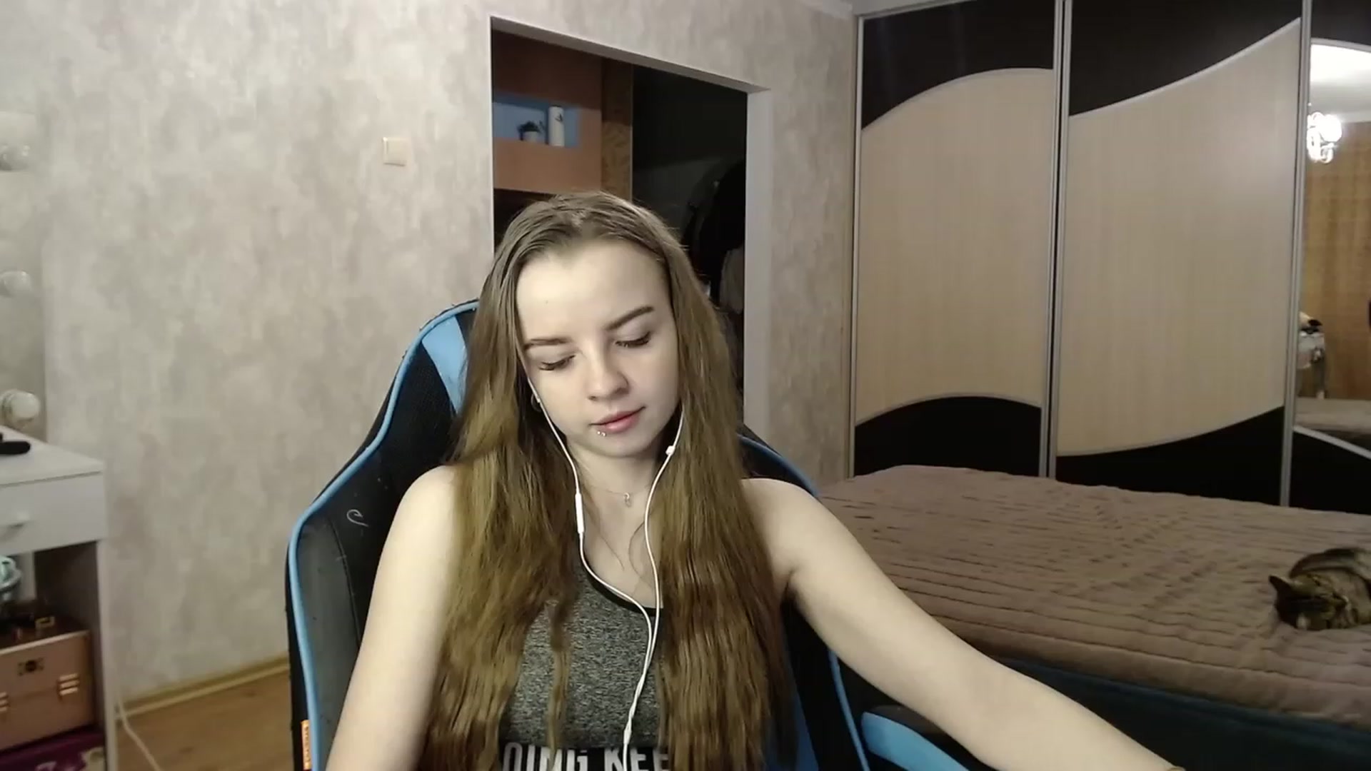 Gallery image thumbnail from Lio_noy's myfreecams stream on, 12/07/2023, 23:17 image 16 of 20