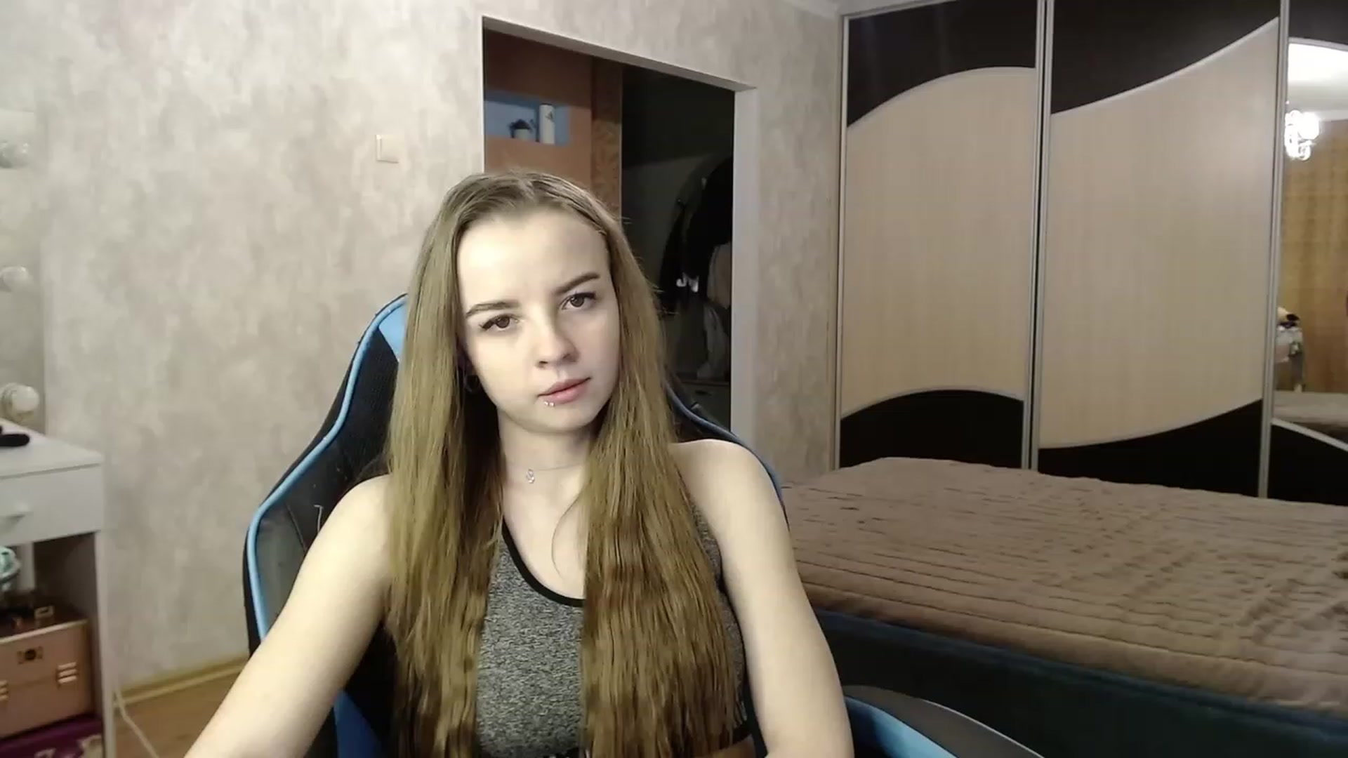 Gallery image thumbnail from Lio_noy's myfreecams stream on, 12/07/2023, 23:17 image 1 of 20
