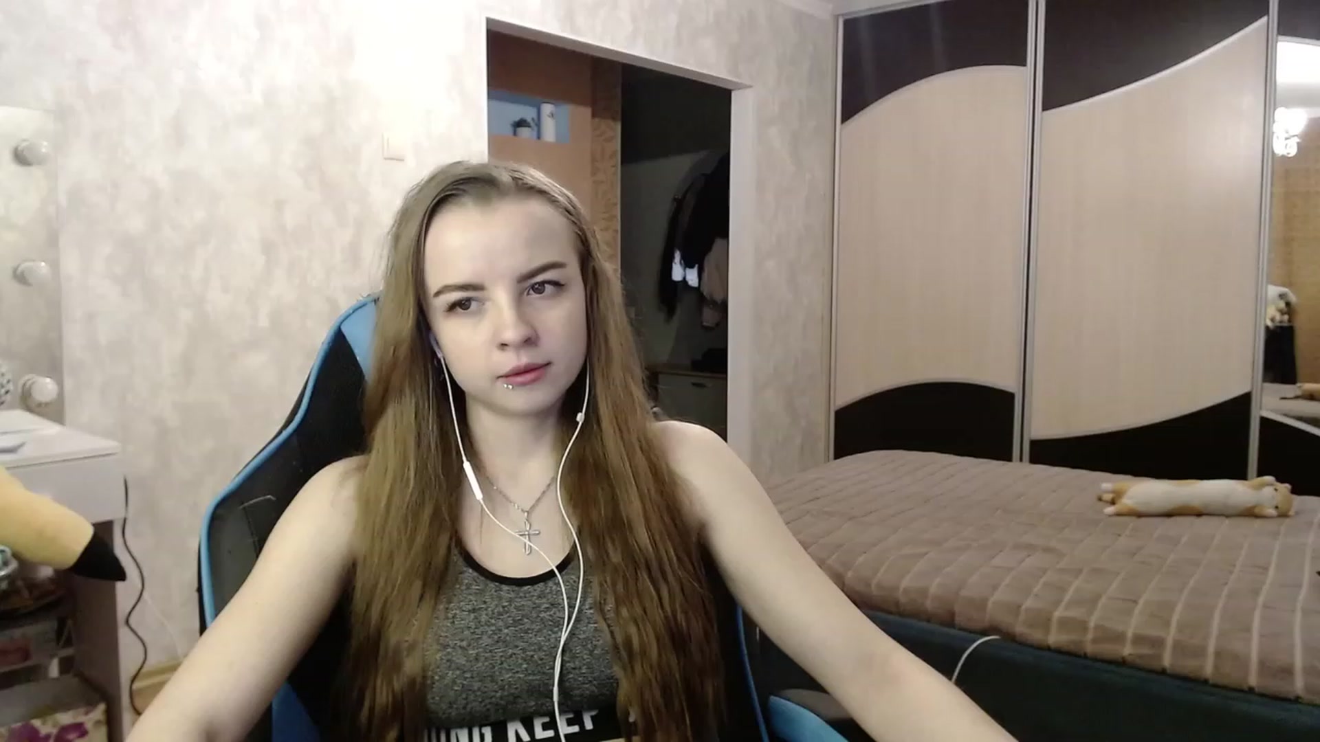 Gallery image thumbnail from Lio_noy's myfreecams stream on, 12/11/2023, 23:29 image 1 of 20