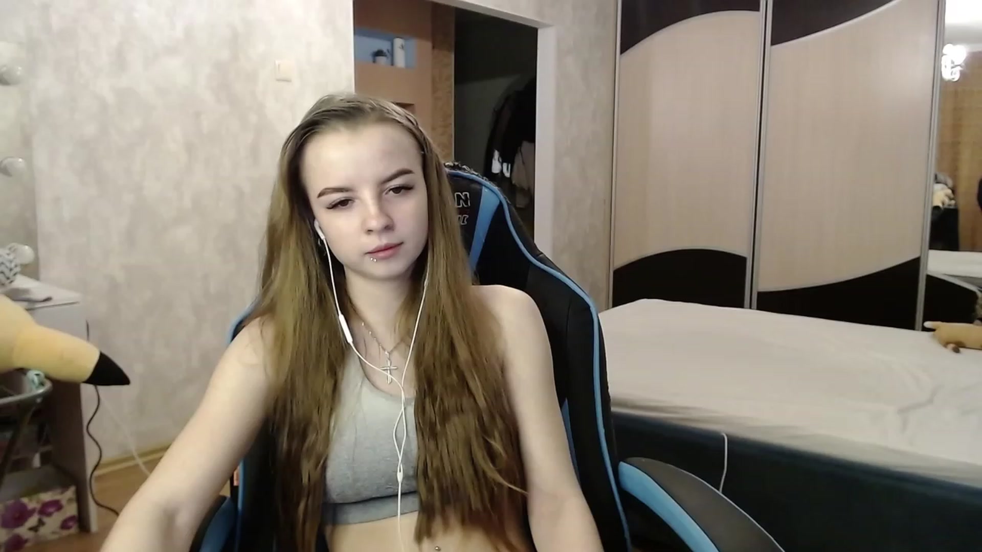 Gallery image thumbnail from Lio_noy's myfreecams stream on, 12/12/2023, 22:32 image 12 of 20