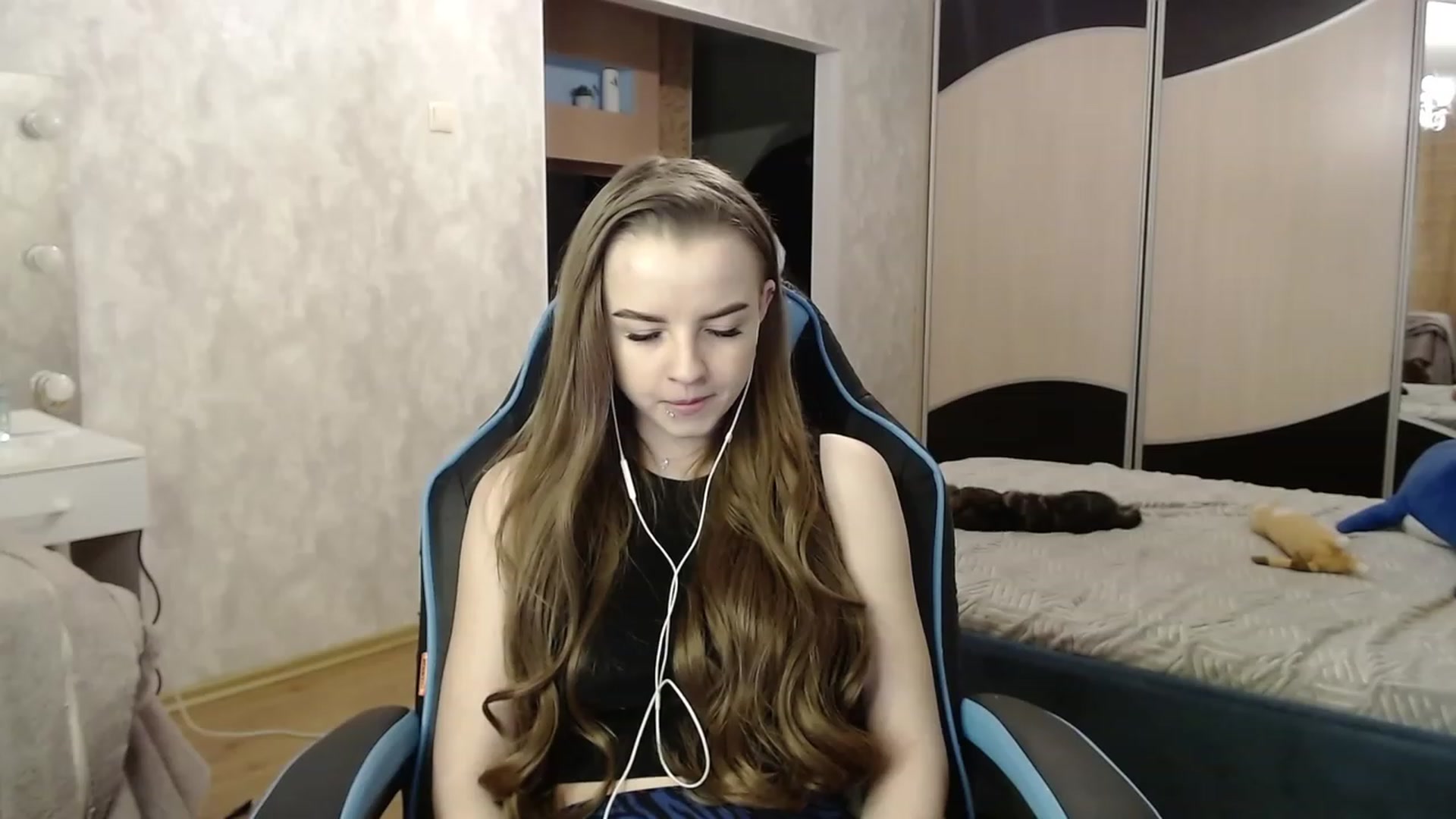 Gallery image thumbnail from Lio_noy's myfreecams stream on, 12/14/2023, 23:19 image 1 of 20
