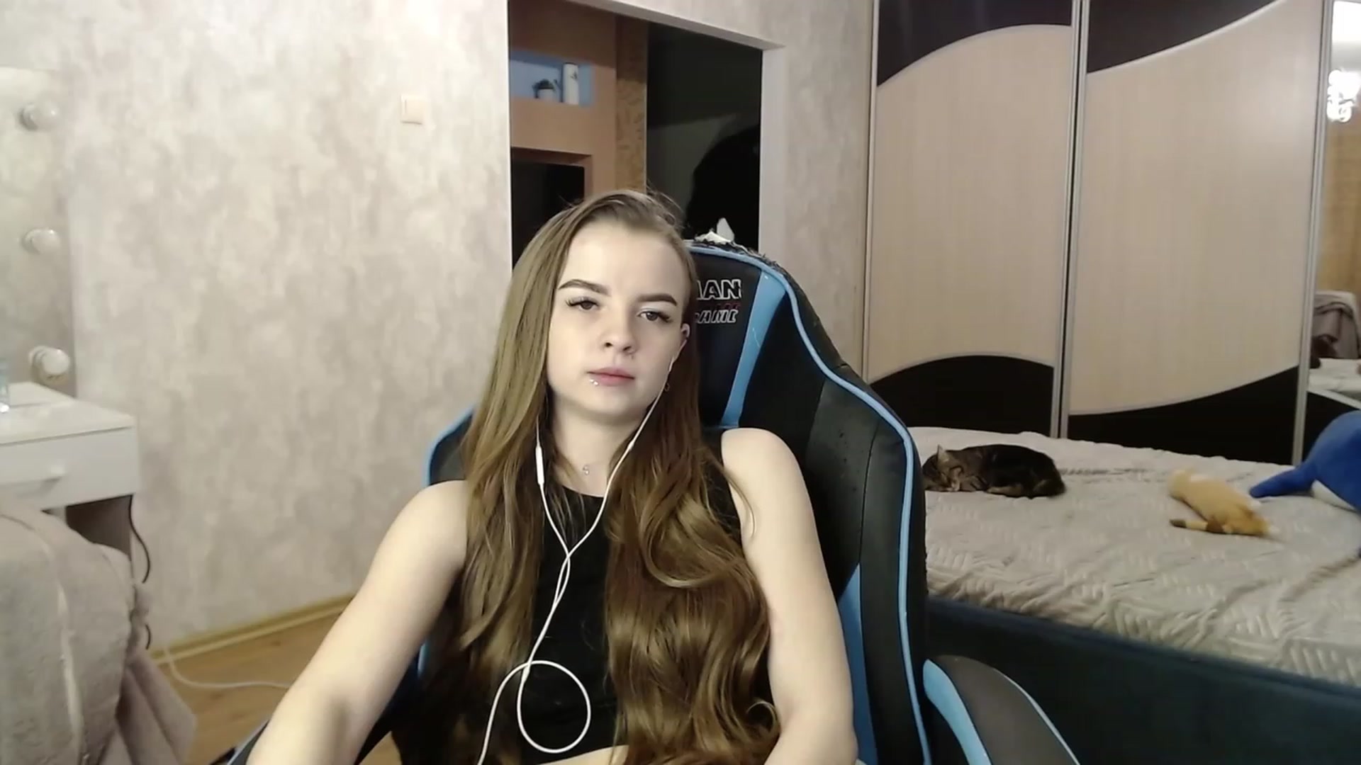 Gallery image thumbnail from Lio_noy's myfreecams stream on, 12/14/2023, 23:19 image 20 of 20