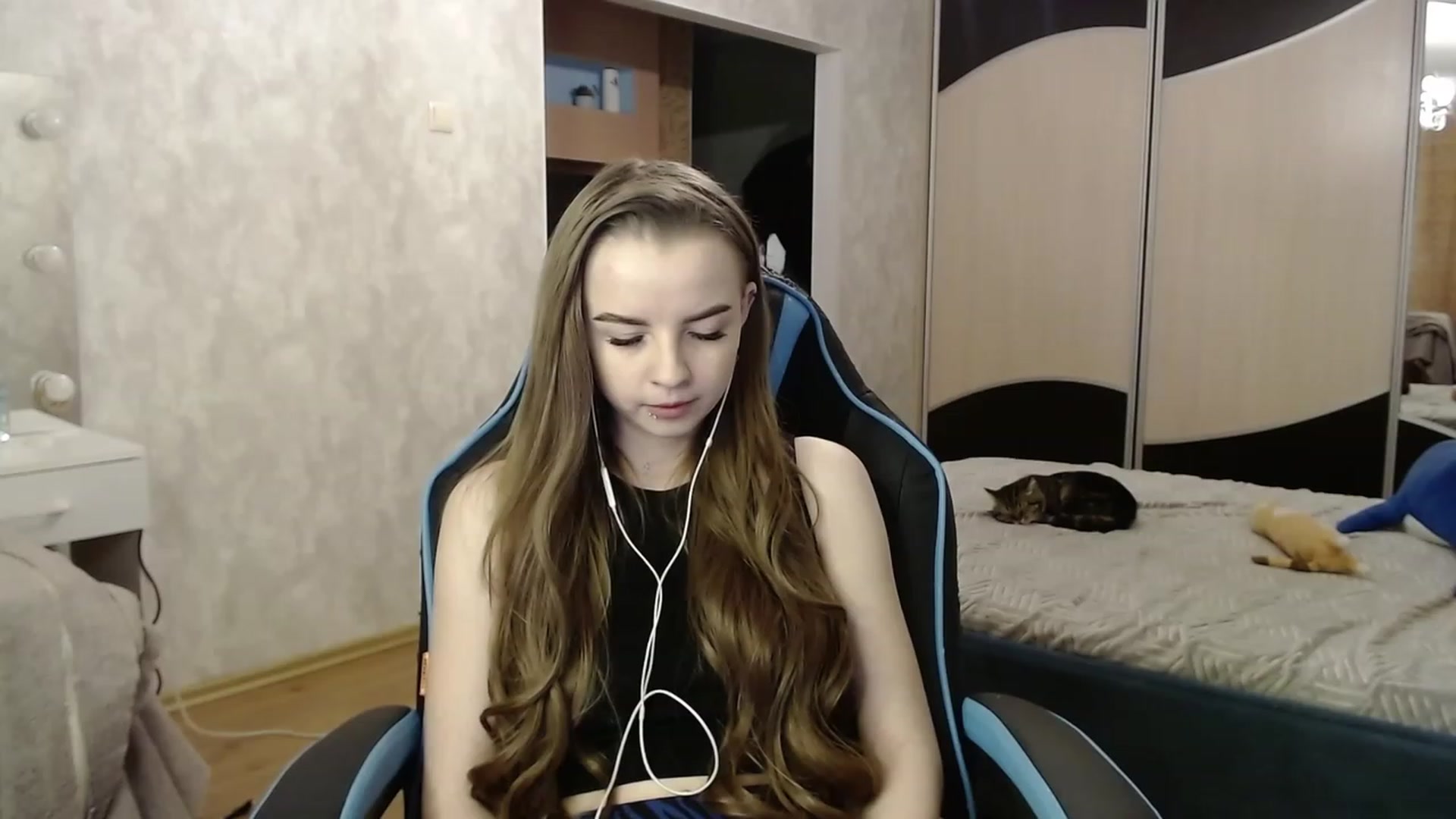 Gallery image thumbnail from Lio_noy's myfreecams stream on, 12/14/2023, 23:19 image 8 of 20