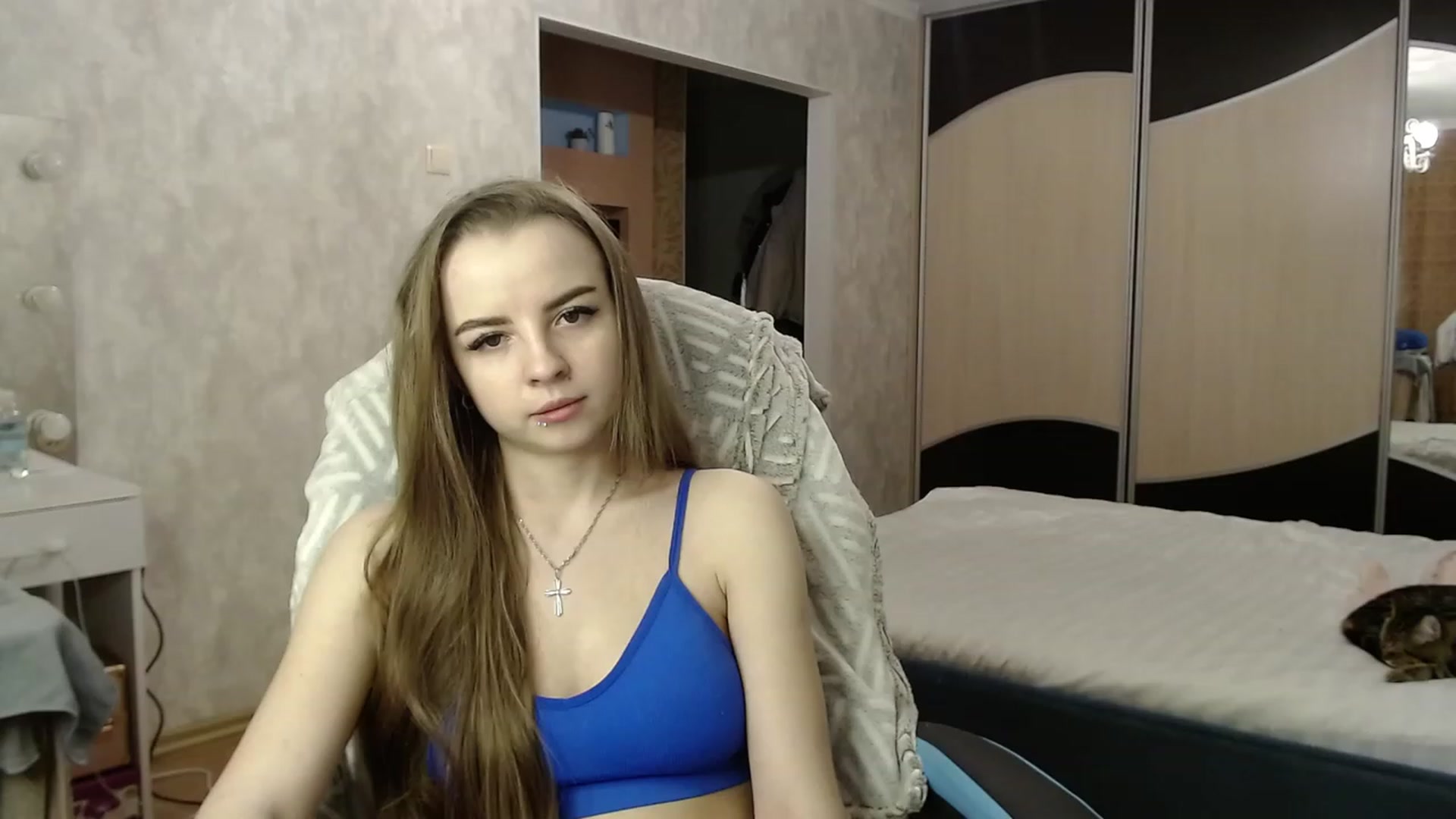 Gallery image thumbnail from Lio_noy's myfreecams stream on, 12/18/2023, 24:11 image 19 of 20