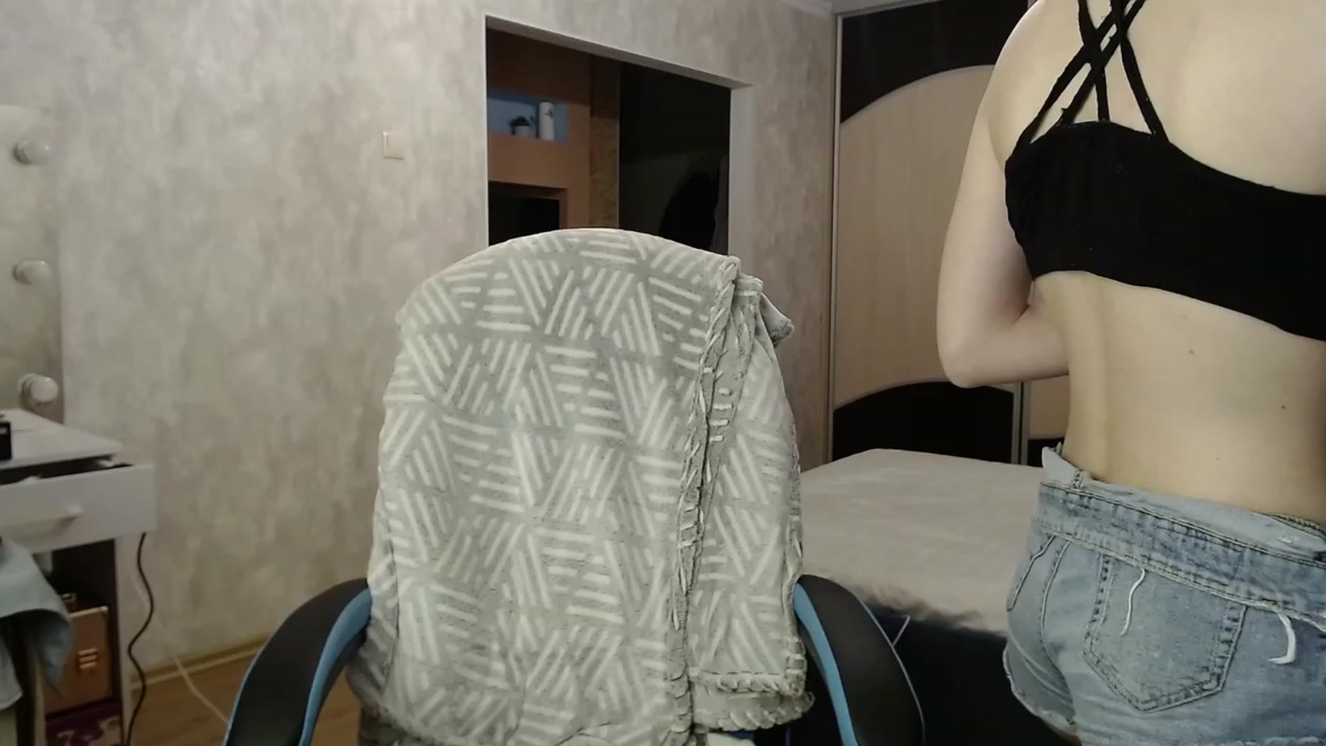 Gallery image thumbnail from Lio_noy's myfreecams stream on, 12/18/2023, 22:38 image 8 of 20