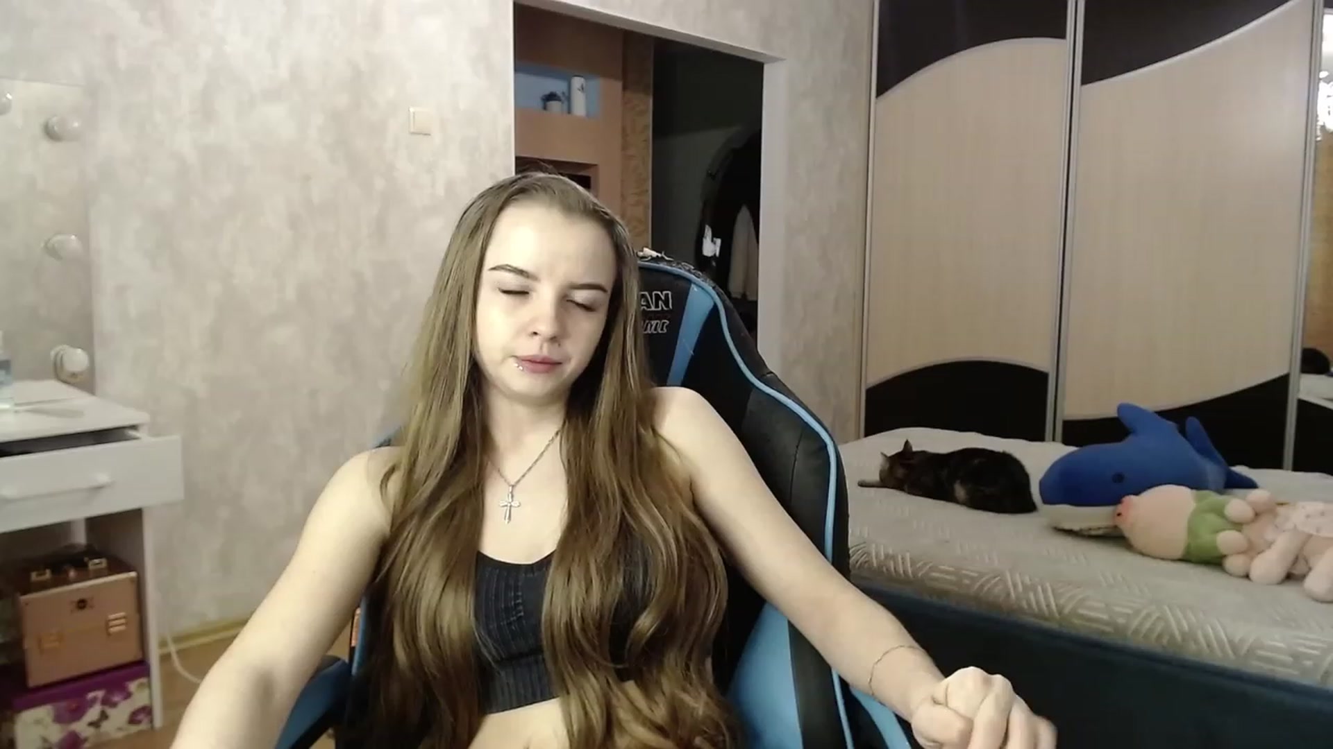 Gallery image thumbnail from Lio_noy's myfreecams stream on, 12/19/2023, 22:35 image 20 of 20