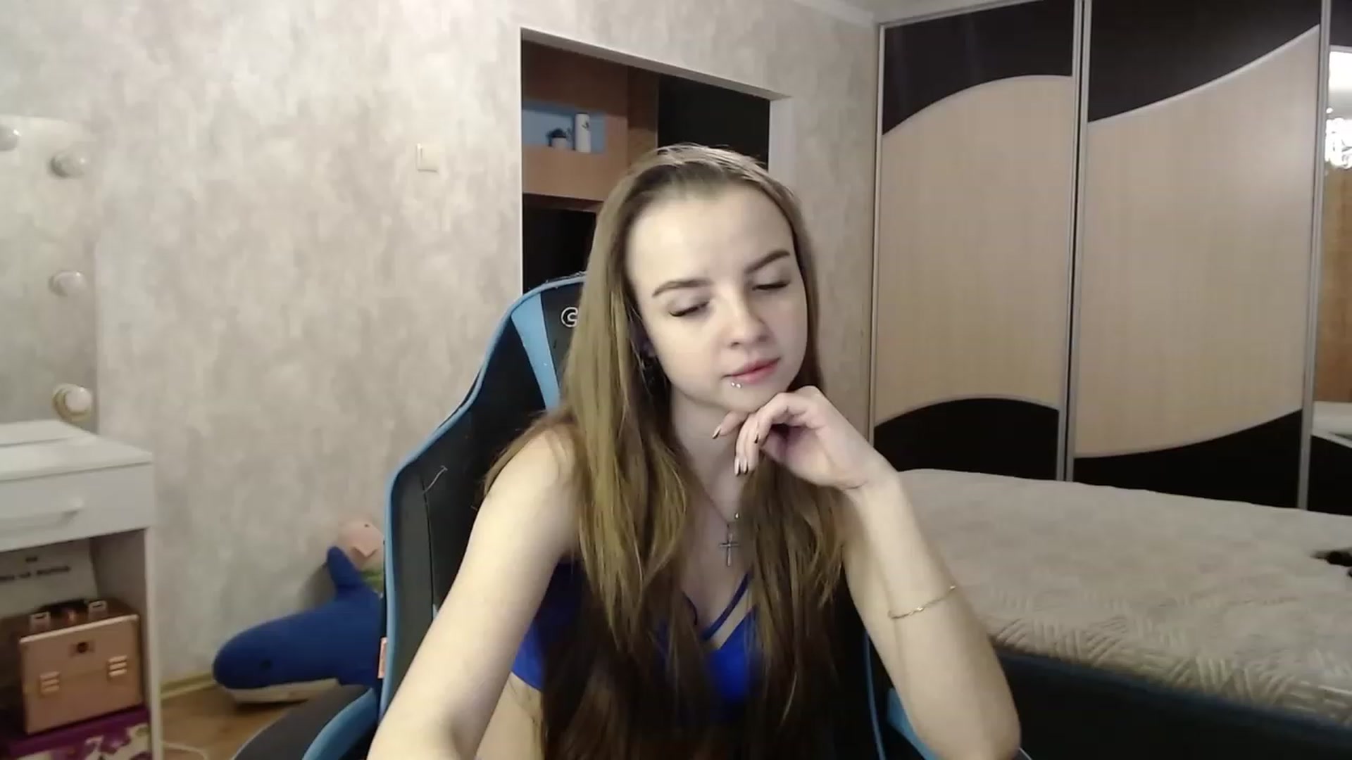 Gallery image thumbnail from Lio_noy's myfreecams stream on, 12/21/2023, 22:22 image 16 of 20