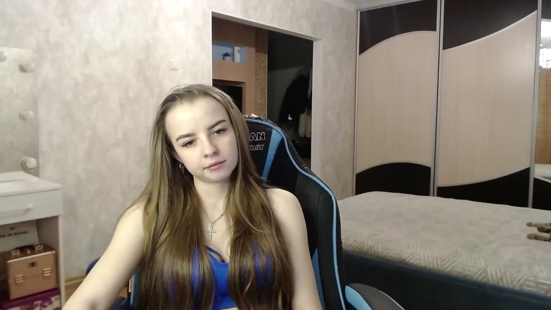 Gallery image thumbnail from Lio_noy's myfreecams stream on, 12/21/2023, 22:22 image 18 of 20