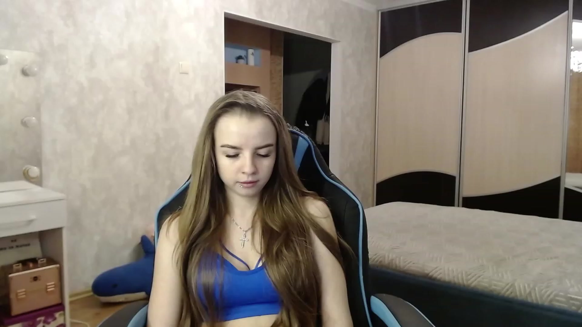 Gallery image thumbnail from Lio_noy's myfreecams stream on, 12/21/2023, 22:22 image 13 of 20