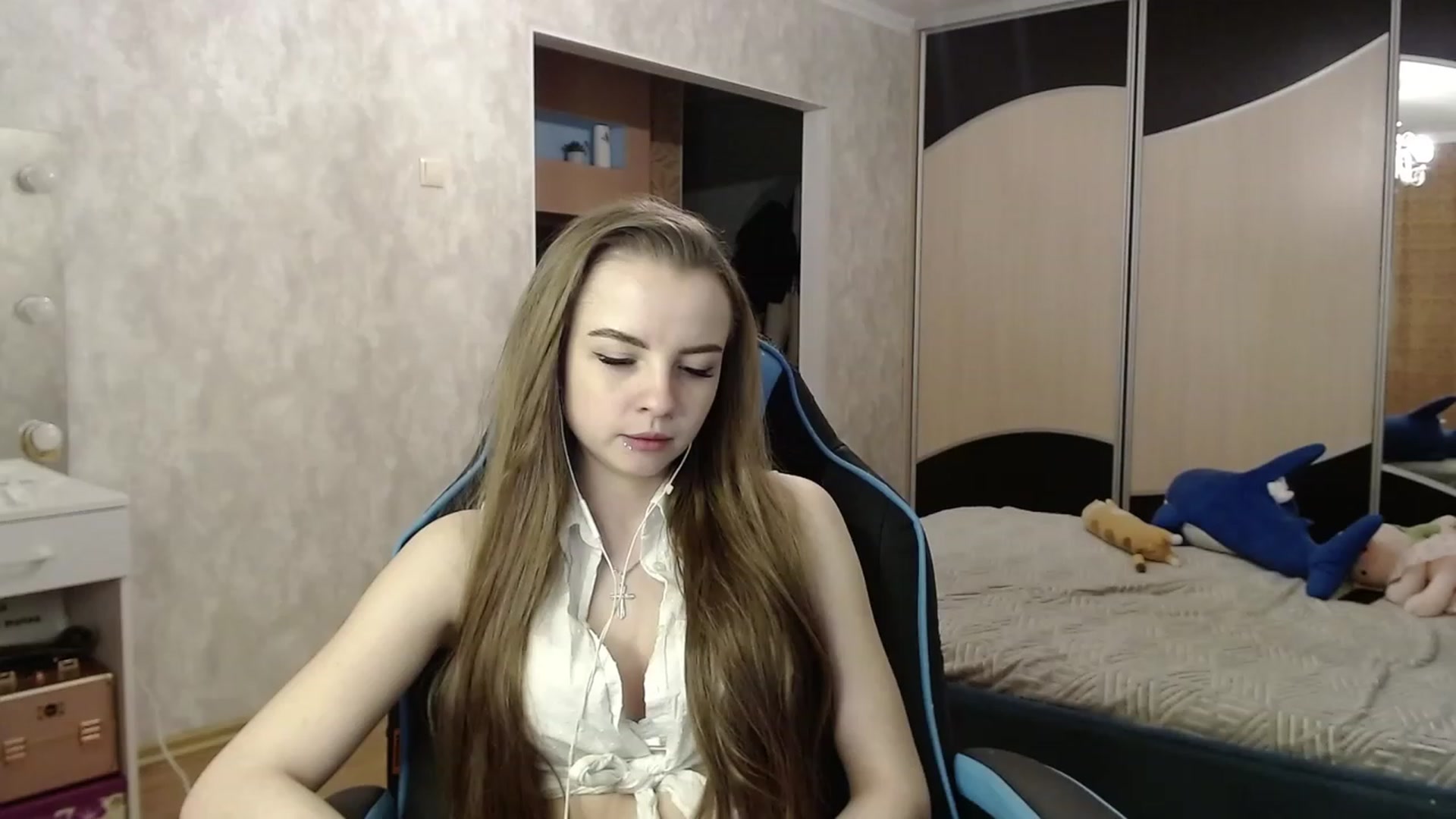 Gallery image thumbnail from Lio_noy's myfreecams stream on, 12/23/2023, 23:54 image 10 of 20