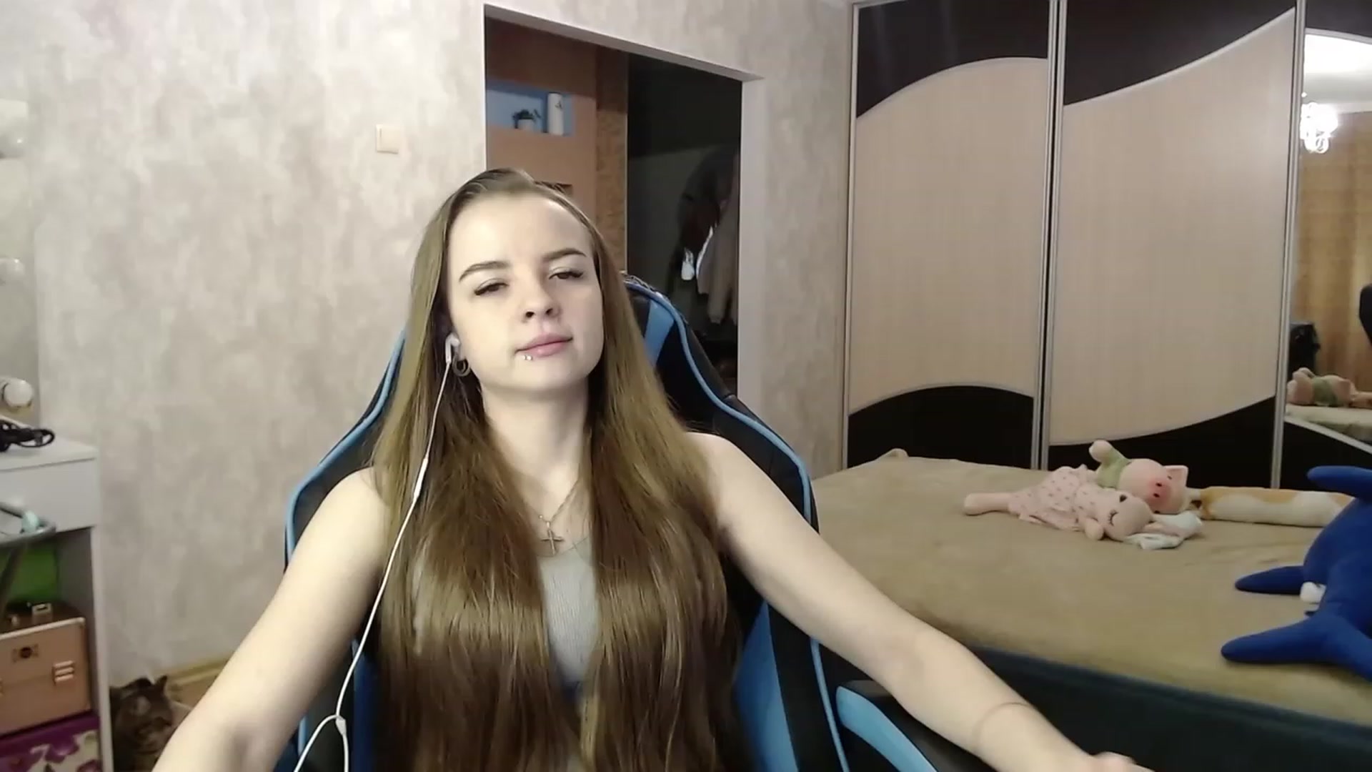 Gallery image thumbnail from Lio_noy's myfreecams stream on, 12/25/2023, 22:51 image 7 of 20