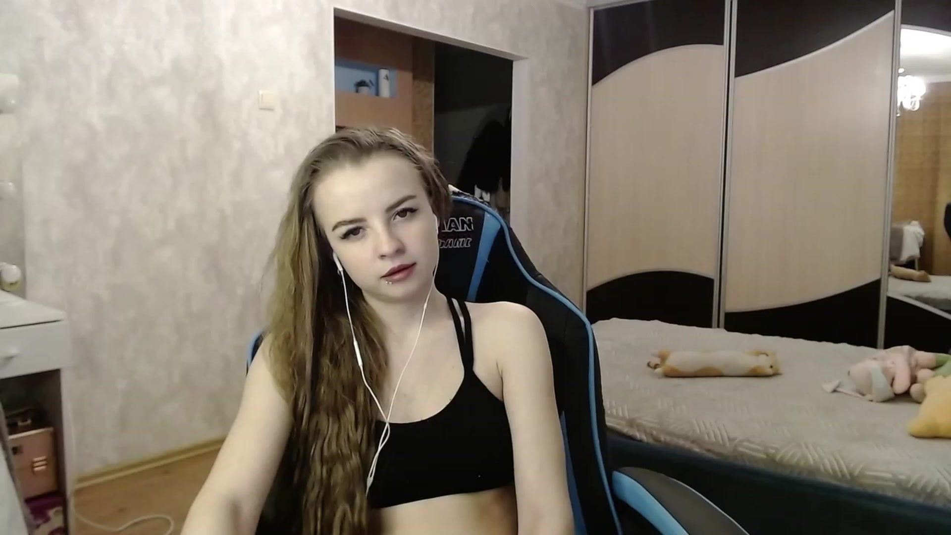 Gallery image thumbnail from Lio_noy's myfreecams stream on, 01/02/2024, 23:40 image 8 of 20