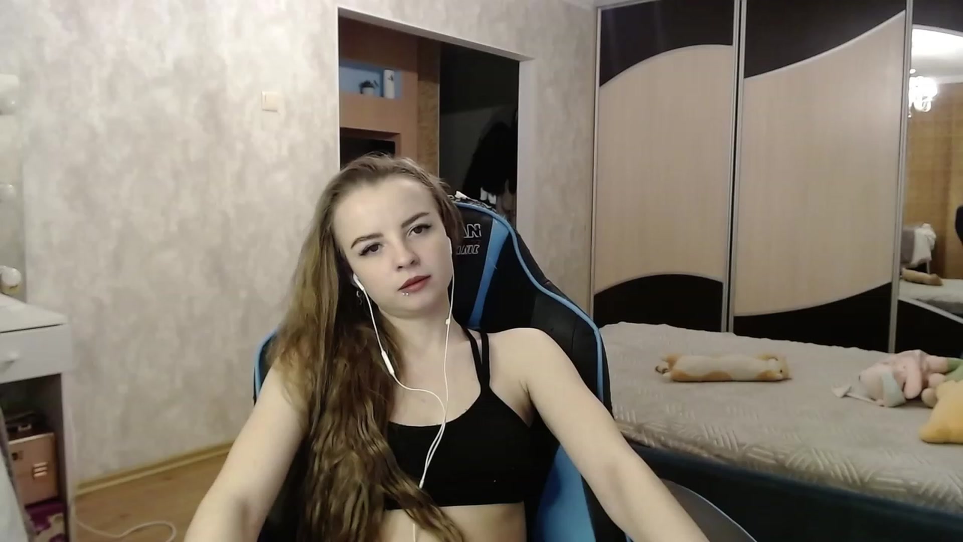 Gallery image thumbnail from Lio_noy's myfreecams stream on, 01/02/2024, 23:40 image 9 of 20