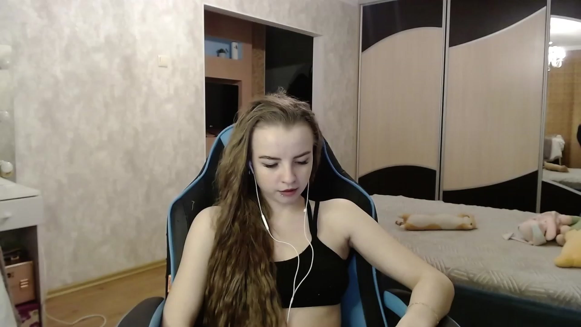 Gallery image thumbnail from Lio_noy's myfreecams stream on, 01/02/2024, 23:40 image 15 of 20