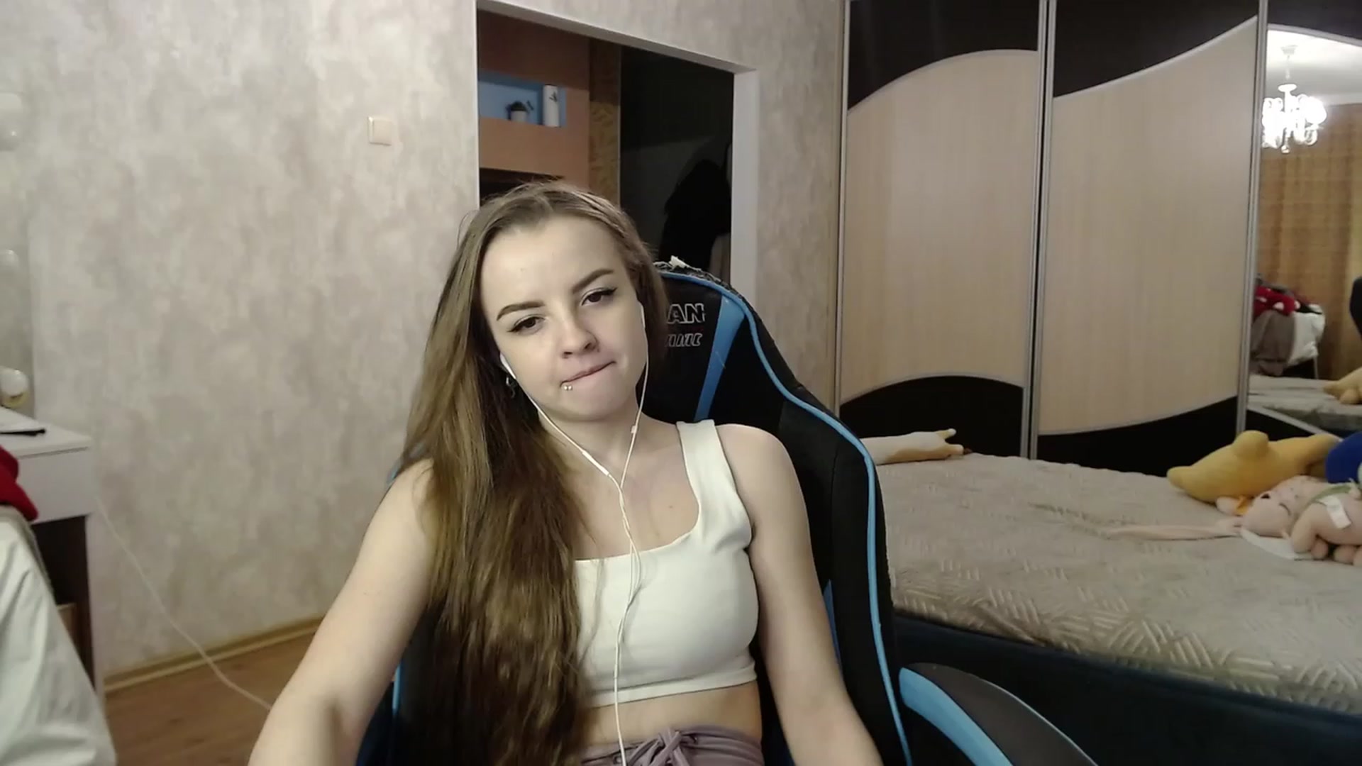 Gallery image thumbnail from Lio_noy's myfreecams stream on, 01/03/2024, 22:42 image 2 of 20