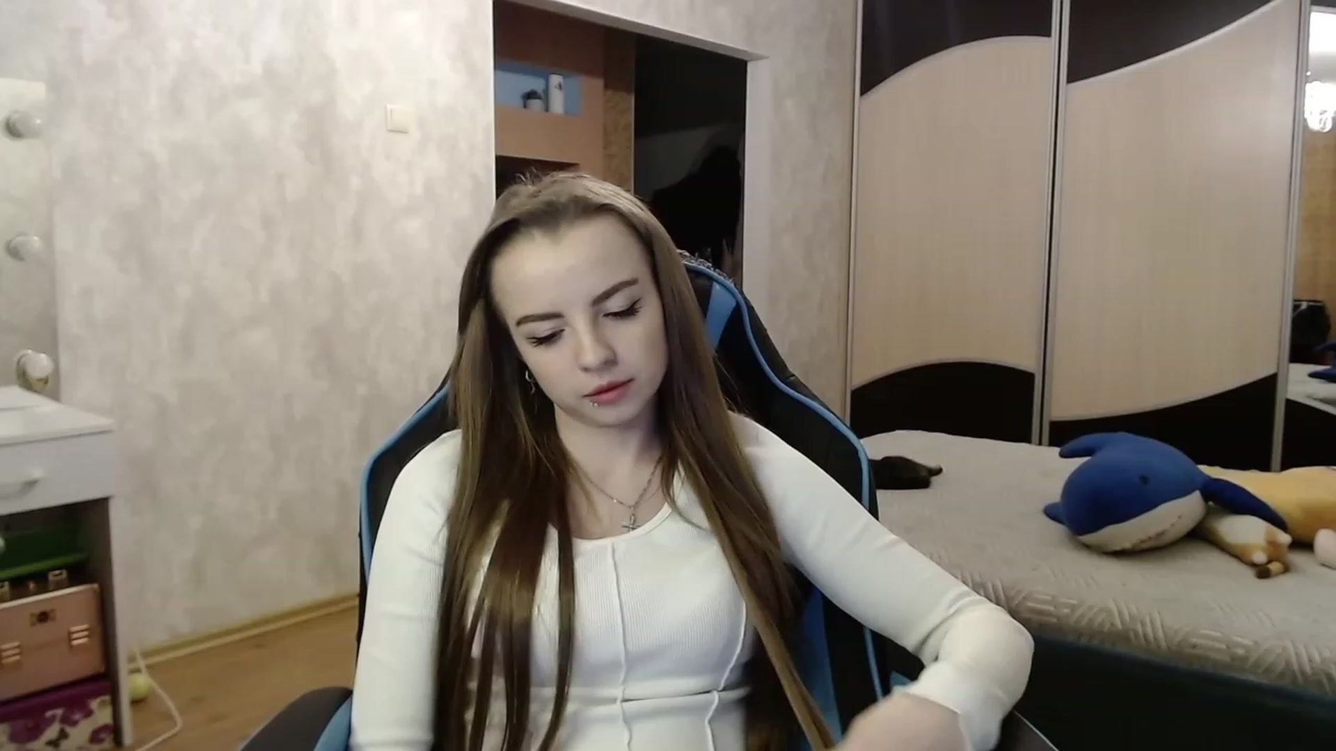 Gallery image thumbnail from Lio_noy's myfreecams stream on, 01/11/2024, 24:53 image 8 of 20