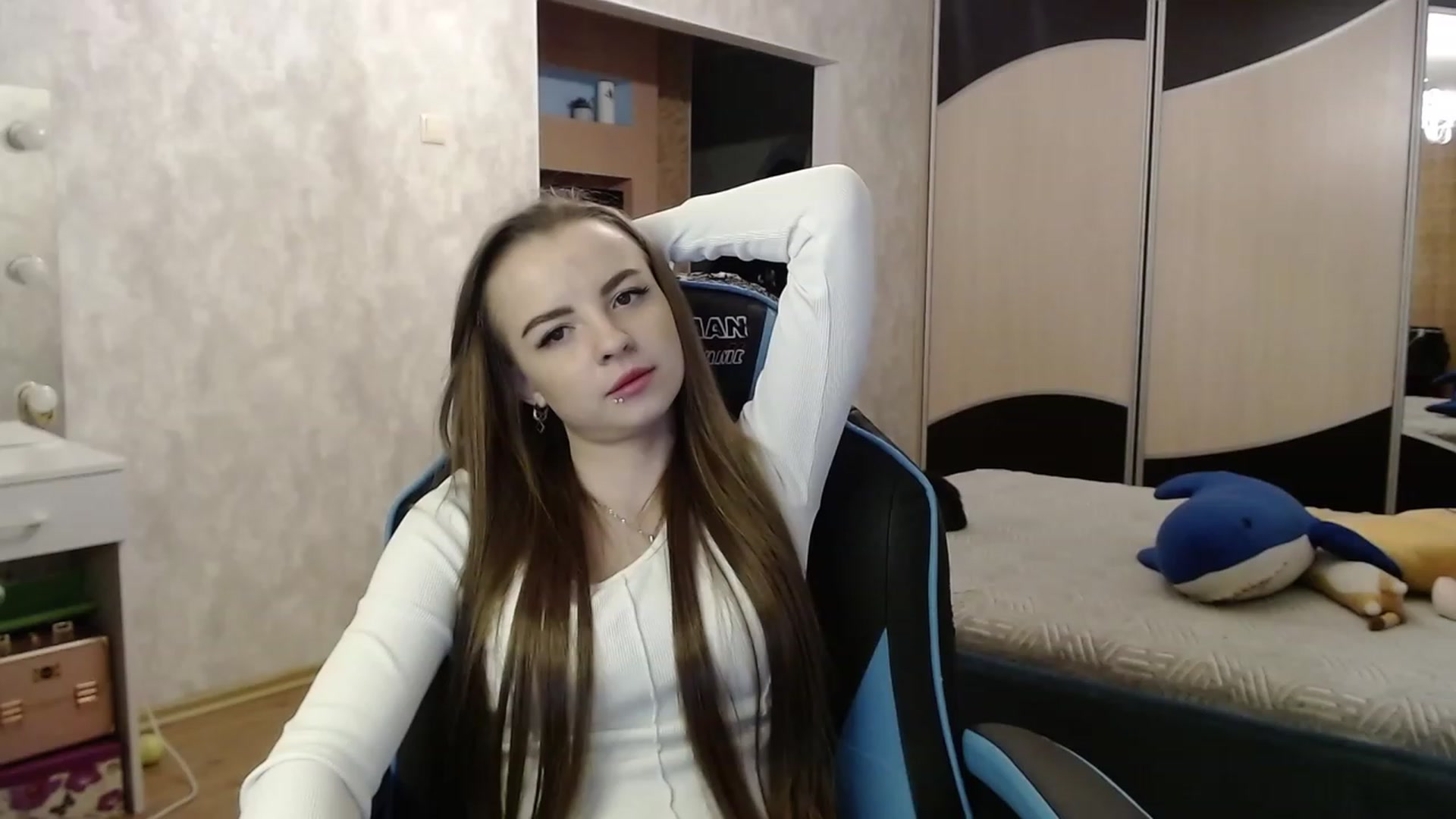 Gallery image thumbnail from Lio_noy's myfreecams stream on, 01/11/2024, 24:53 image 5 of 20