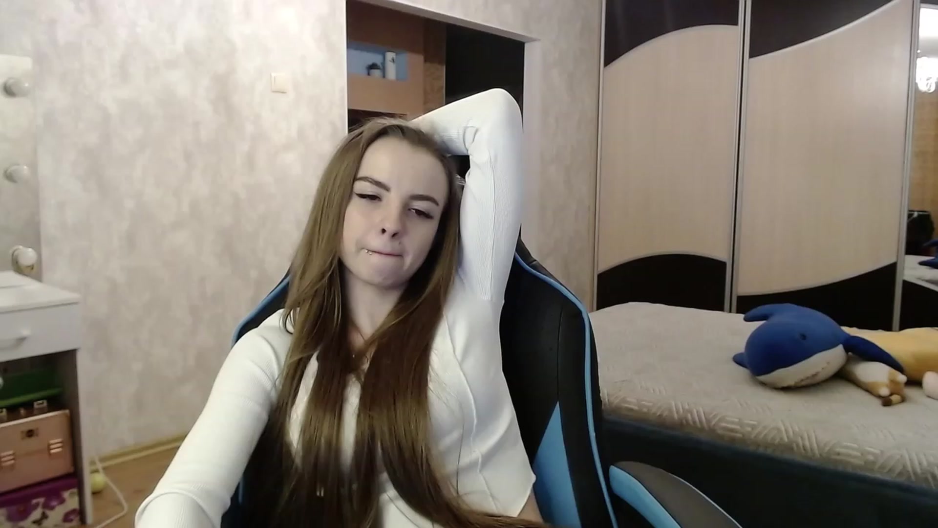 Gallery image thumbnail from Lio_noy's myfreecams stream on, 01/11/2024, 24:53 image 19 of 20
