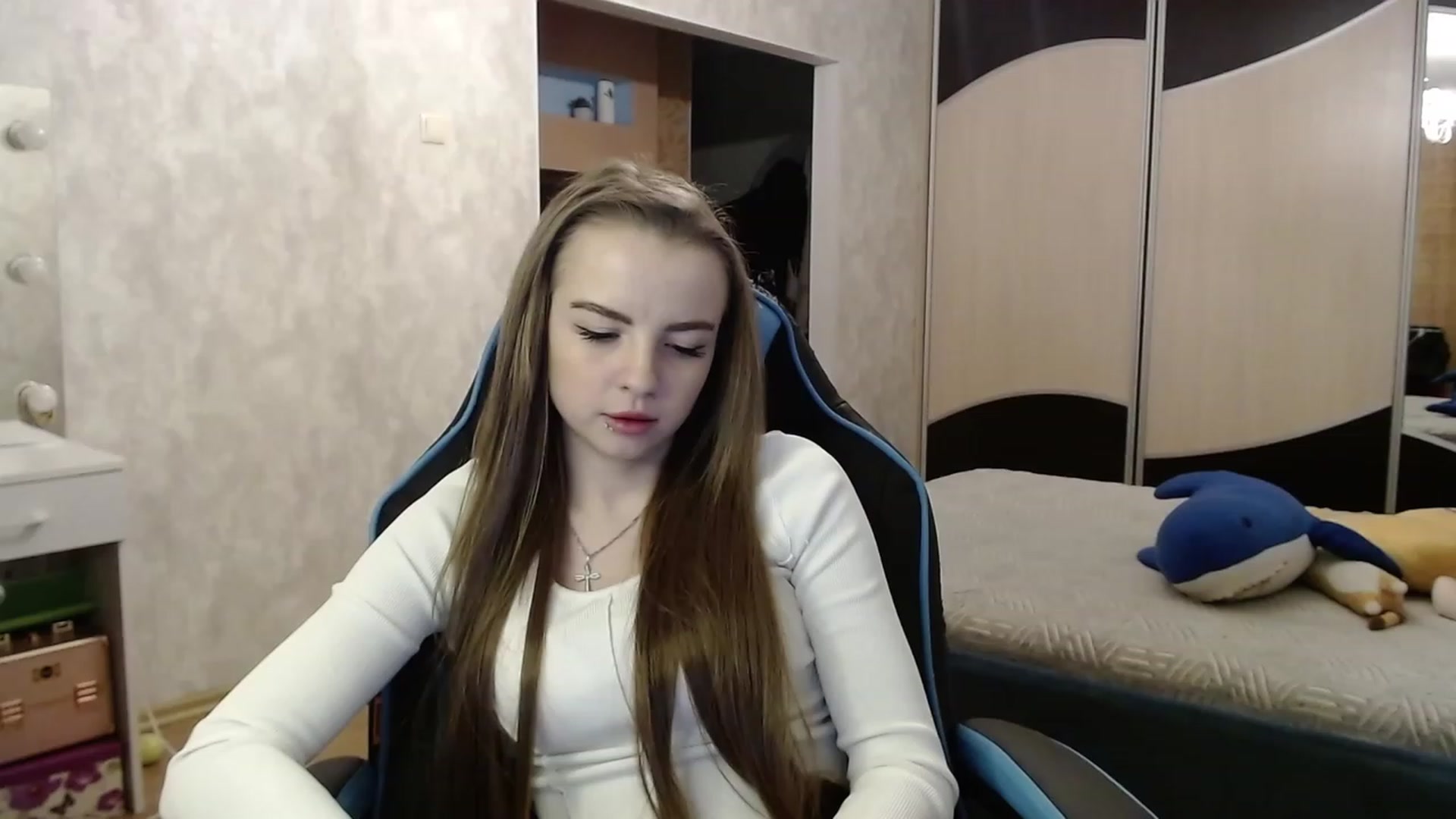 Gallery image thumbnail from Lio_noy's myfreecams stream on, 01/11/2024, 24:53 image 15 of 20