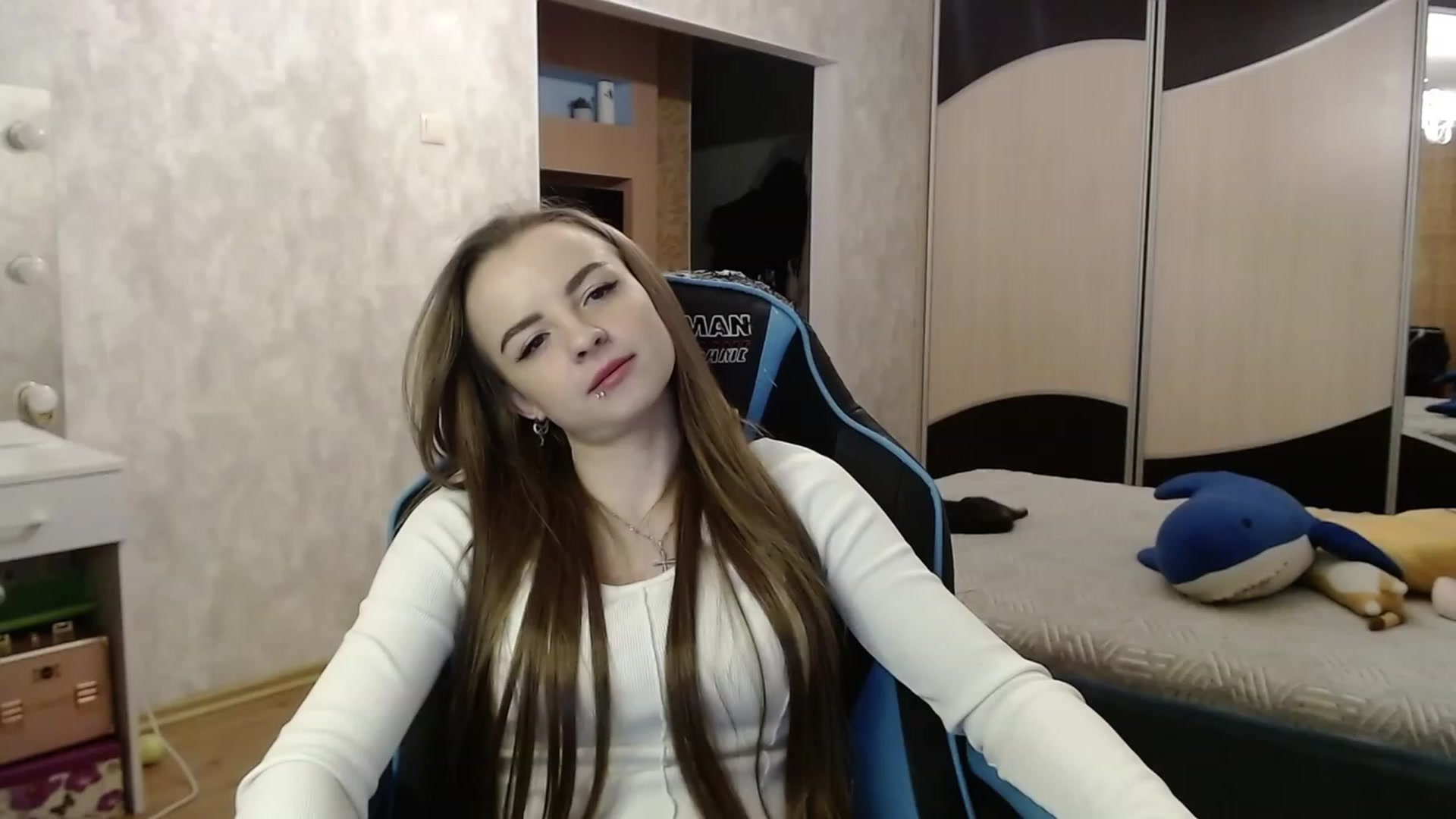 Gallery image thumbnail from Lio_noy's myfreecams stream on, 01/11/2024, 24:53 image 6 of 20