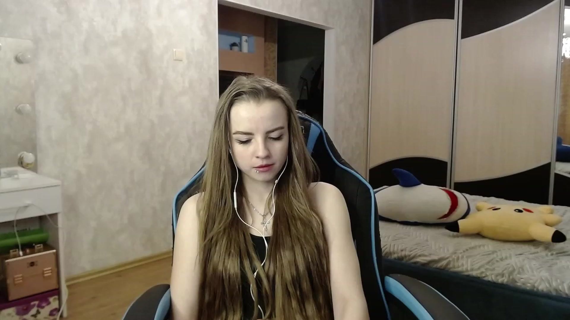 Gallery image thumbnail from Lio_noy's myfreecams stream on, 01/12/2024, 01:51 image 3 of 20