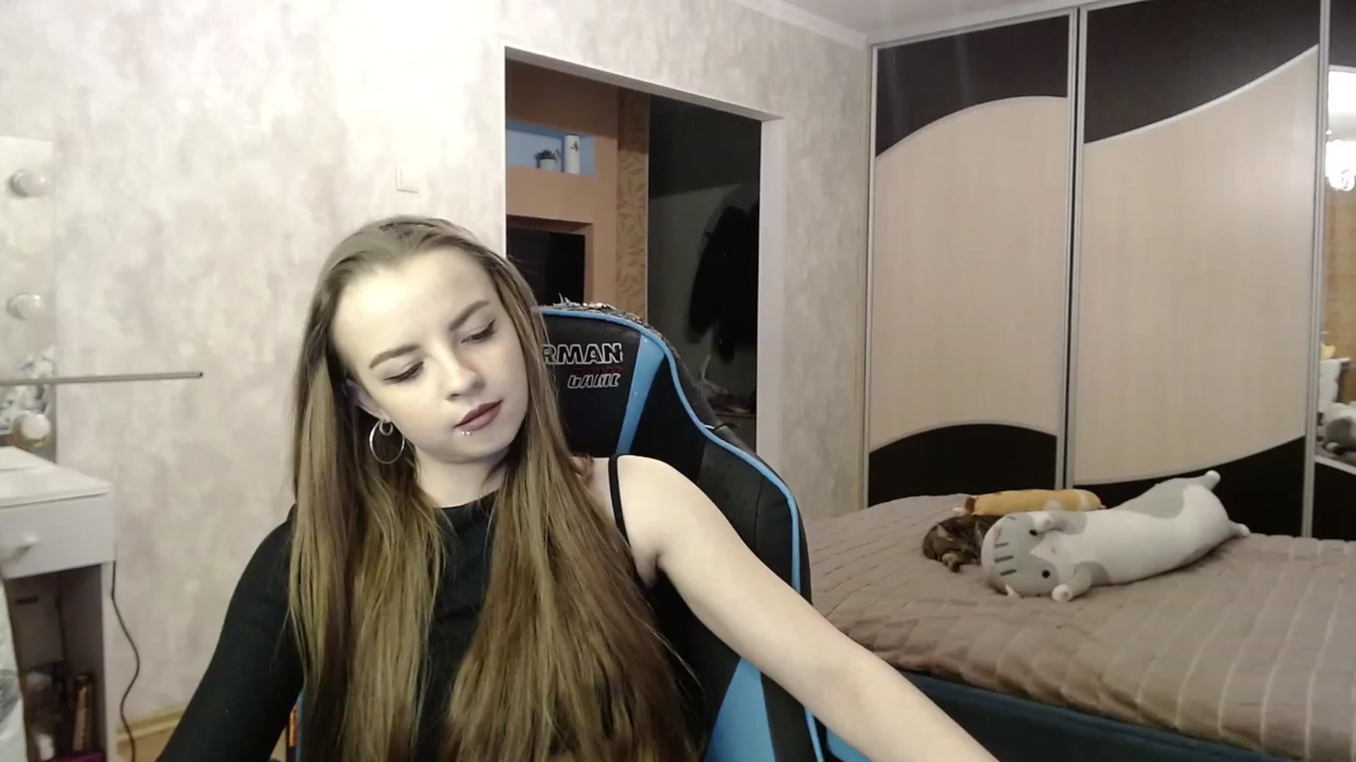 Gallery image thumbnail from Lio_noy's myfreecams stream on, 01/21/2024, 24:24 image 18 of 20